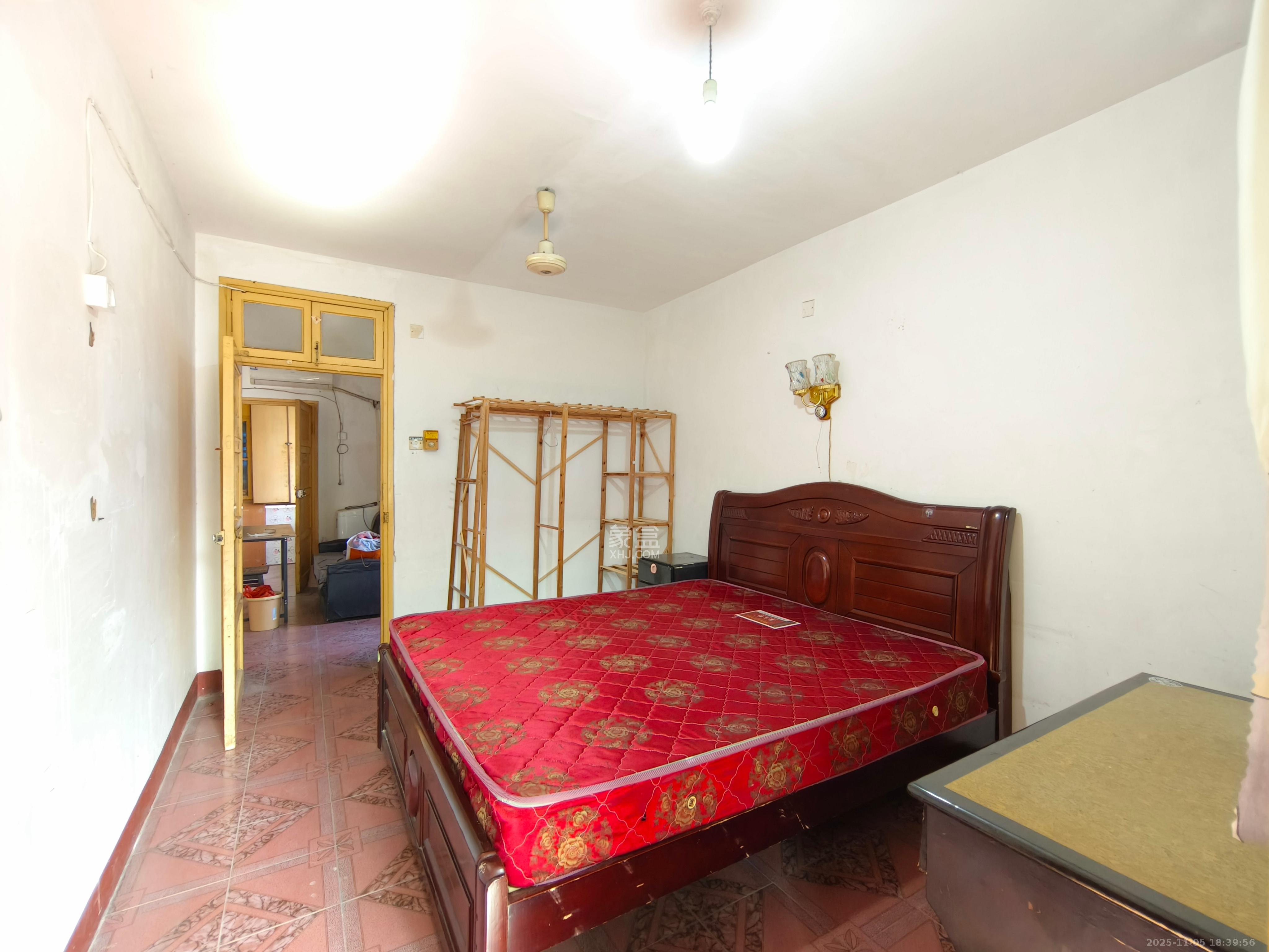 崇文里、崇圣里散盘  2室1厅1卫    1600.0元/月室内图