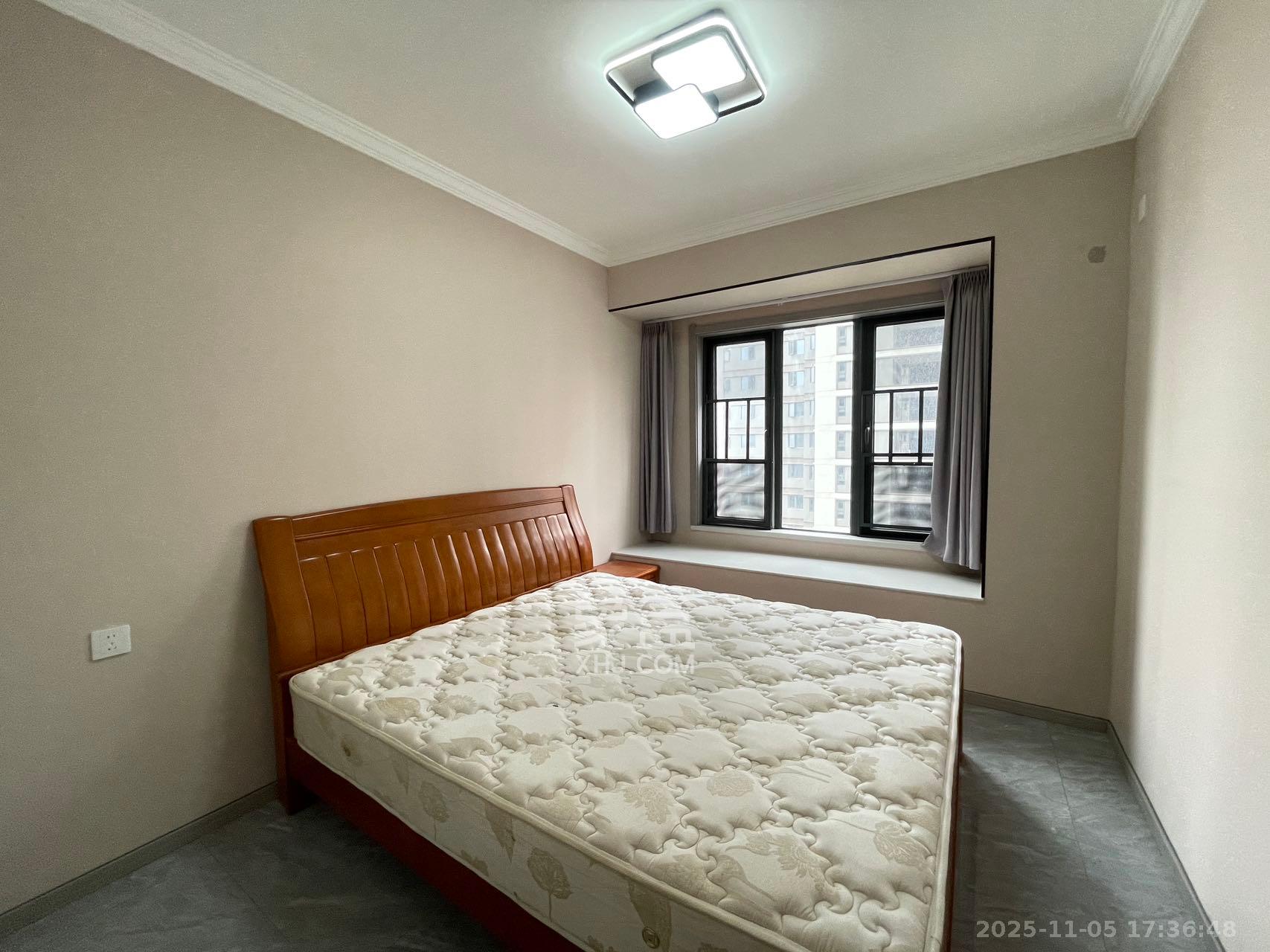 融创会展上东区  3室2厅2卫    2200.0元/月室内图