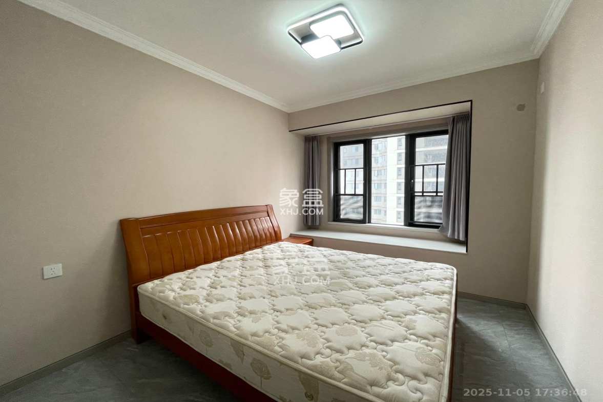 融创会展上东区 3室2厅2卫 2200.0元/月 融创会展上东区 3室2厅2卫 2200.0元/月室内图