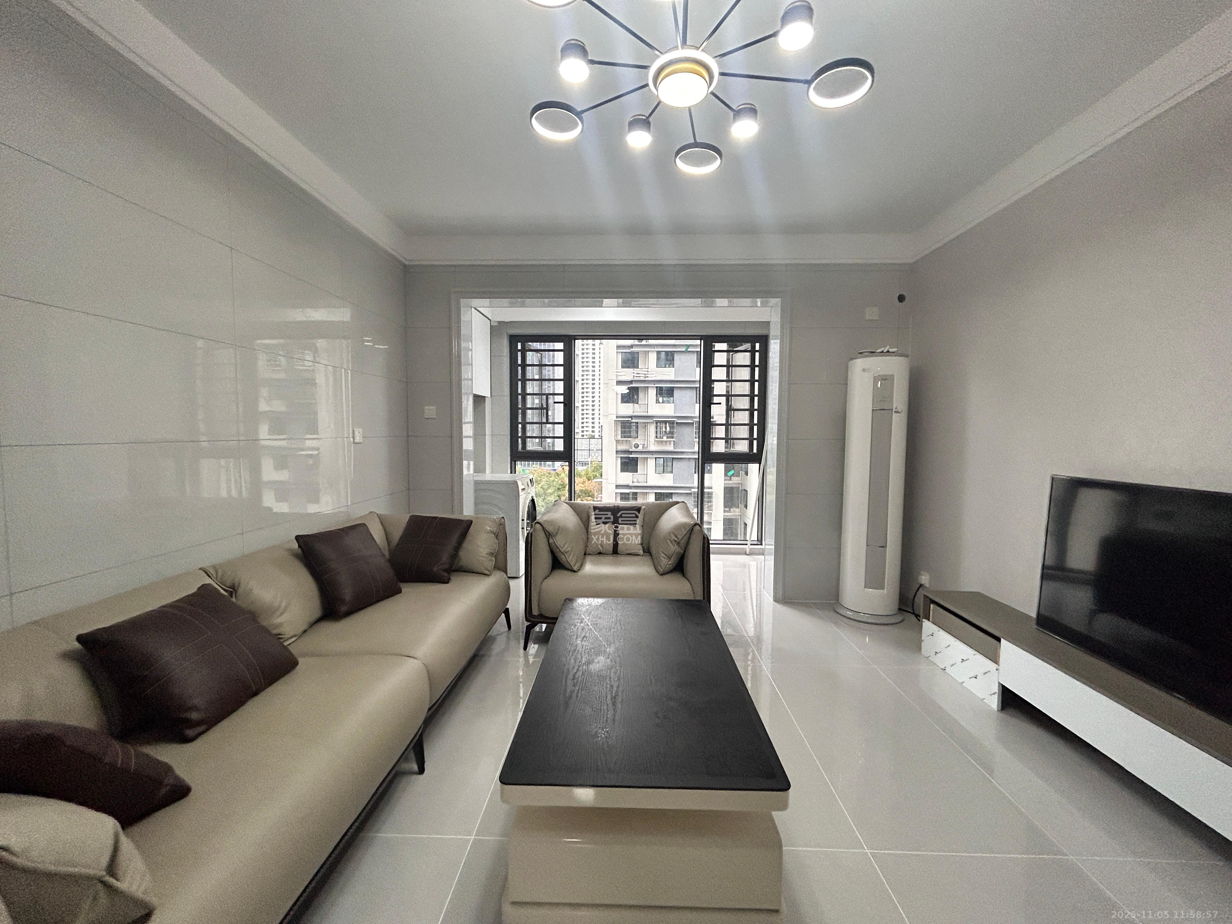 旭日嘉苑  2室2厅1卫    2600.0元/月室内图