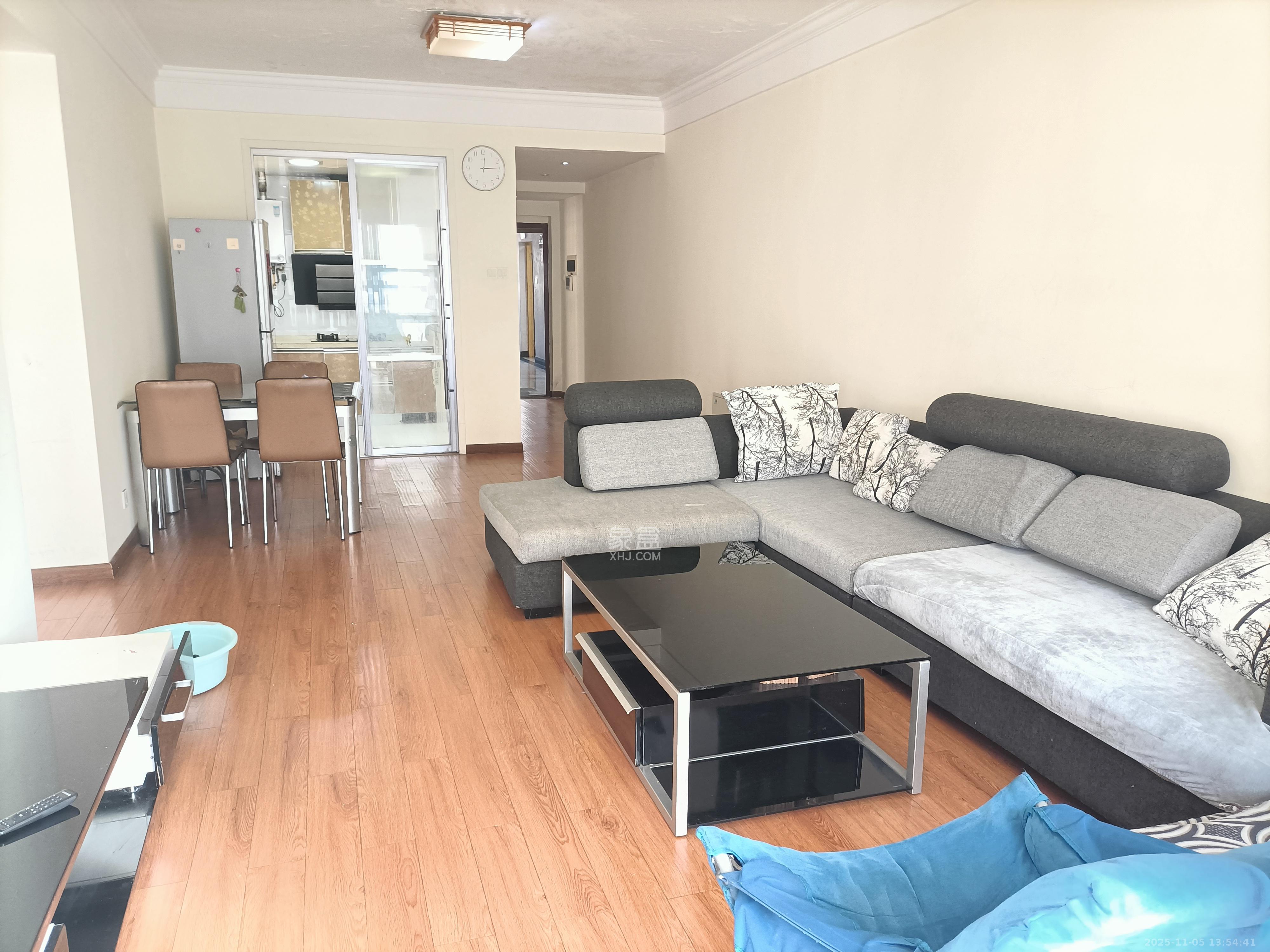 天骄福邸  2室1厅1卫    2600.0元/月