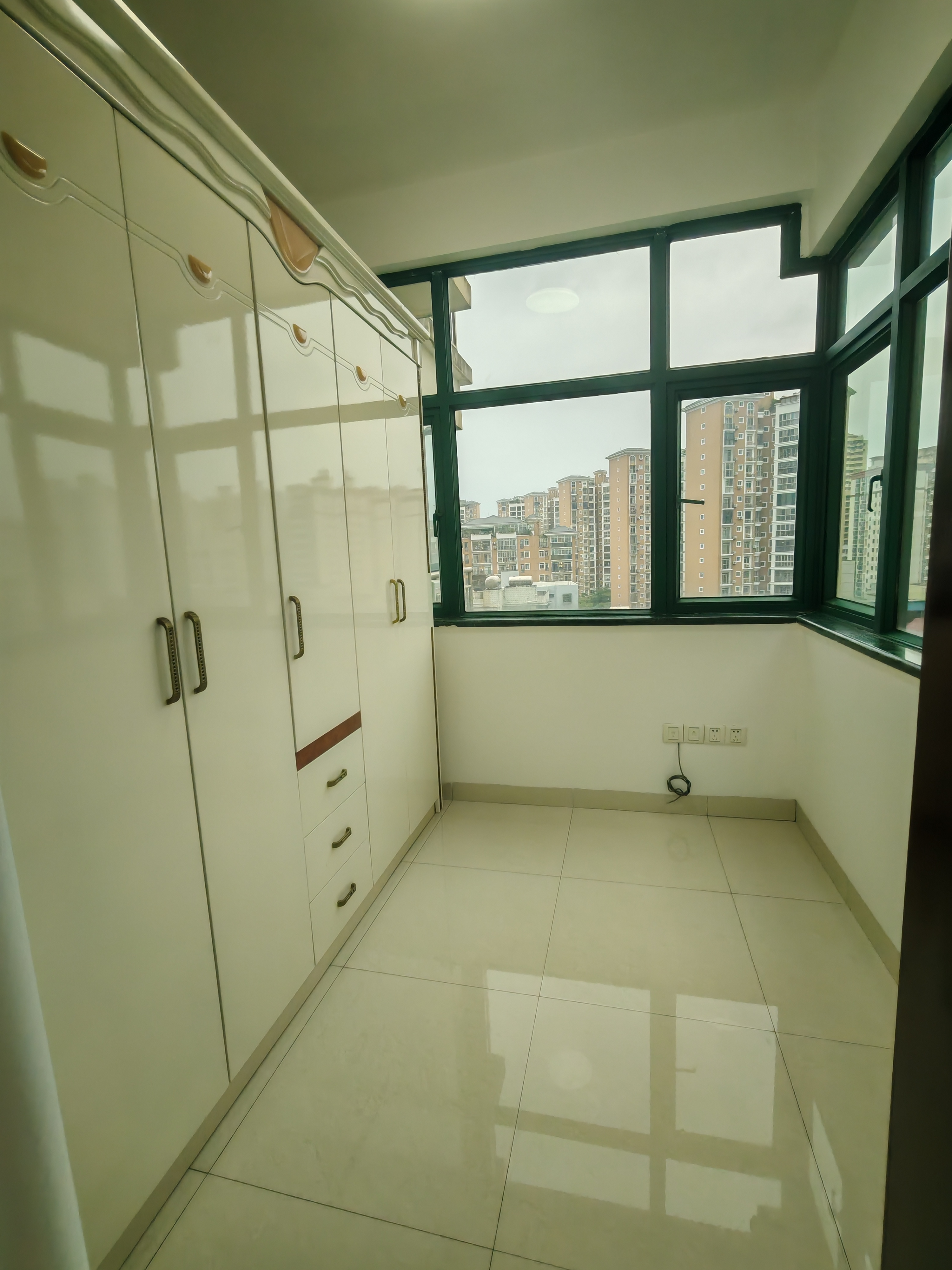 东盛名苑  3室2厅2卫    2800.0元/月户型图