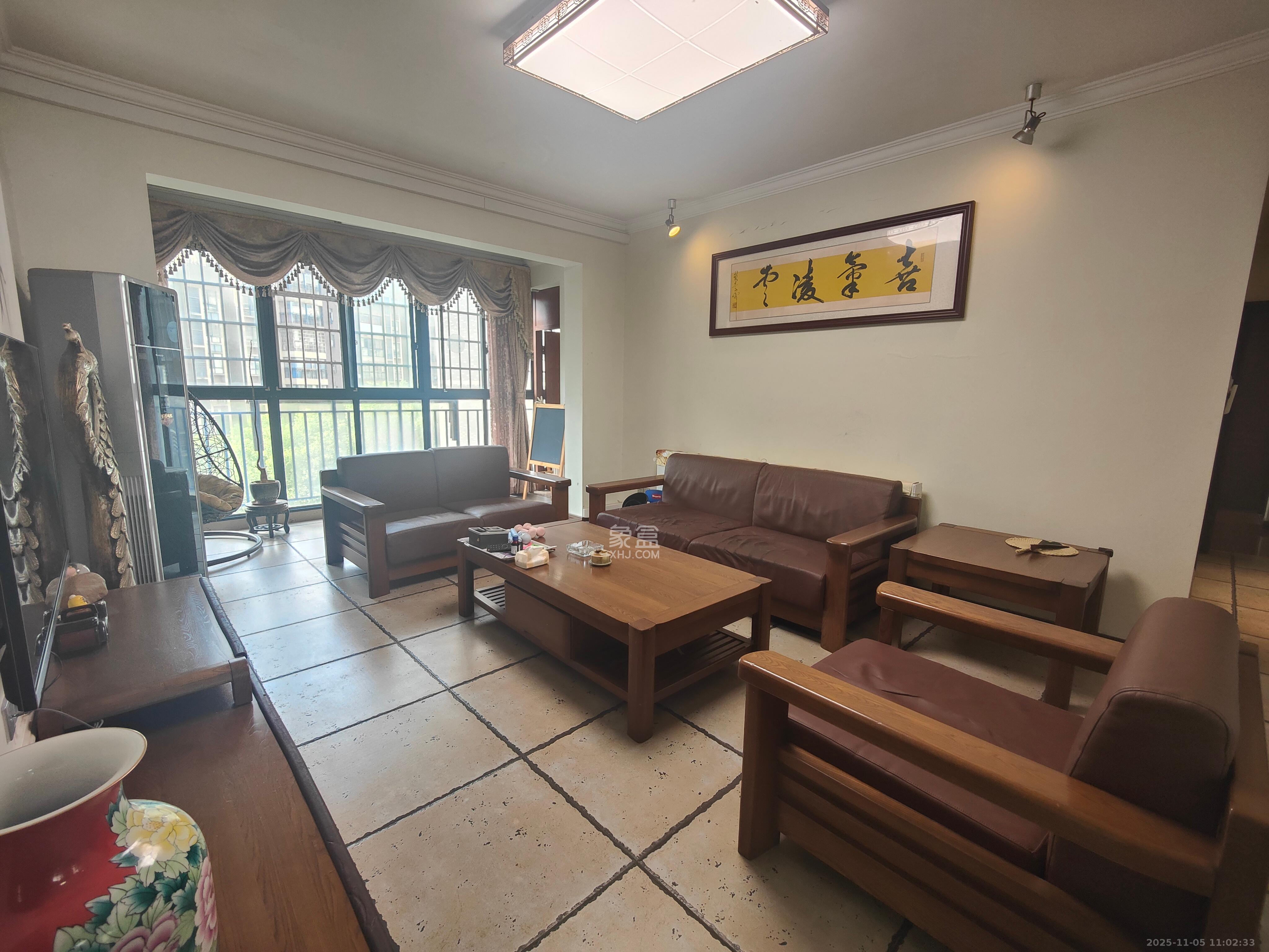 泊爱蓝湾 4室2厅2卫 3200.0元/月 泊爱蓝湾 4室2厅2卫 3200.0元/月室内图