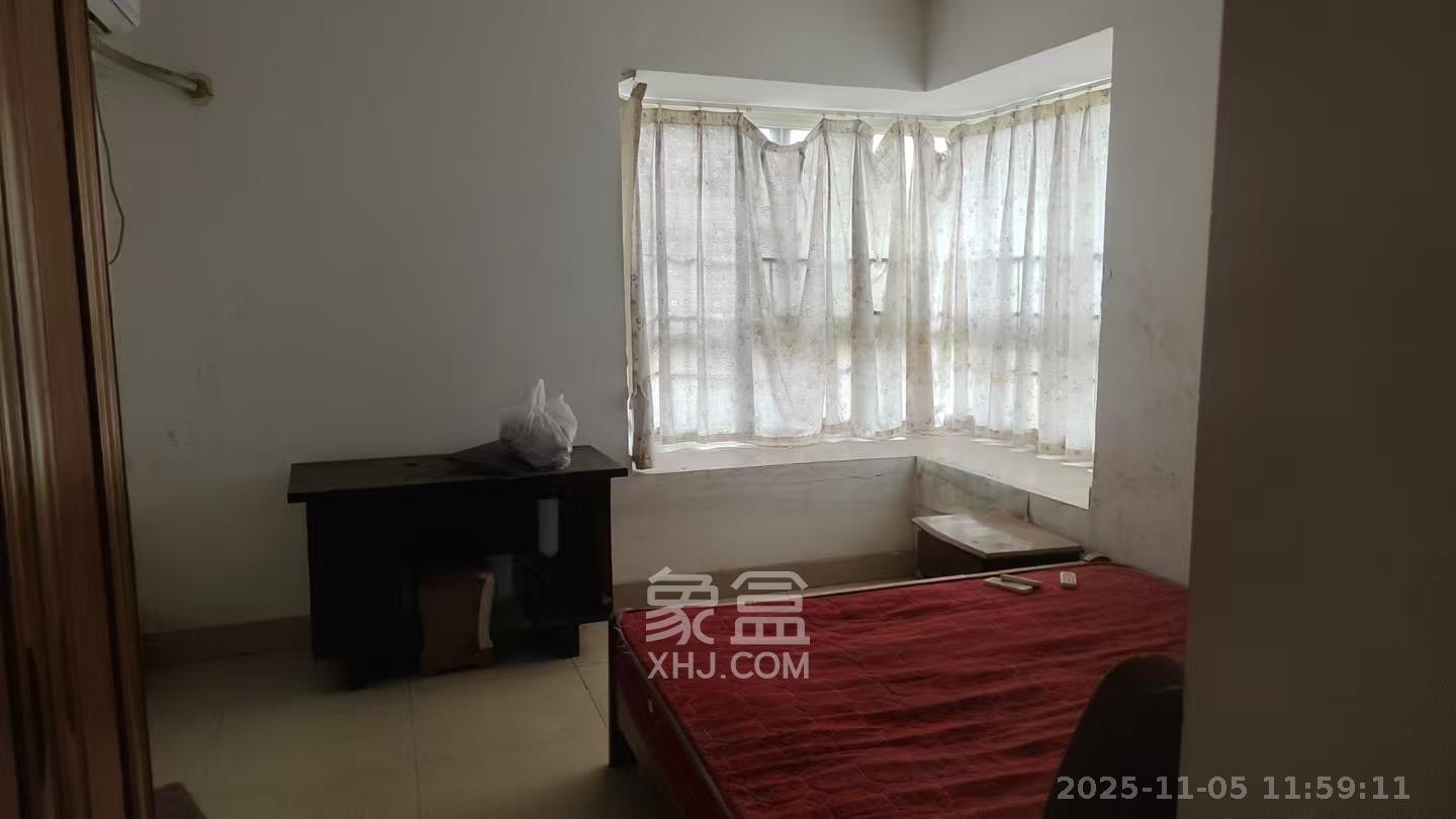 增辉凯旋帝景  3室2厅2卫    1800.0元/月室内图