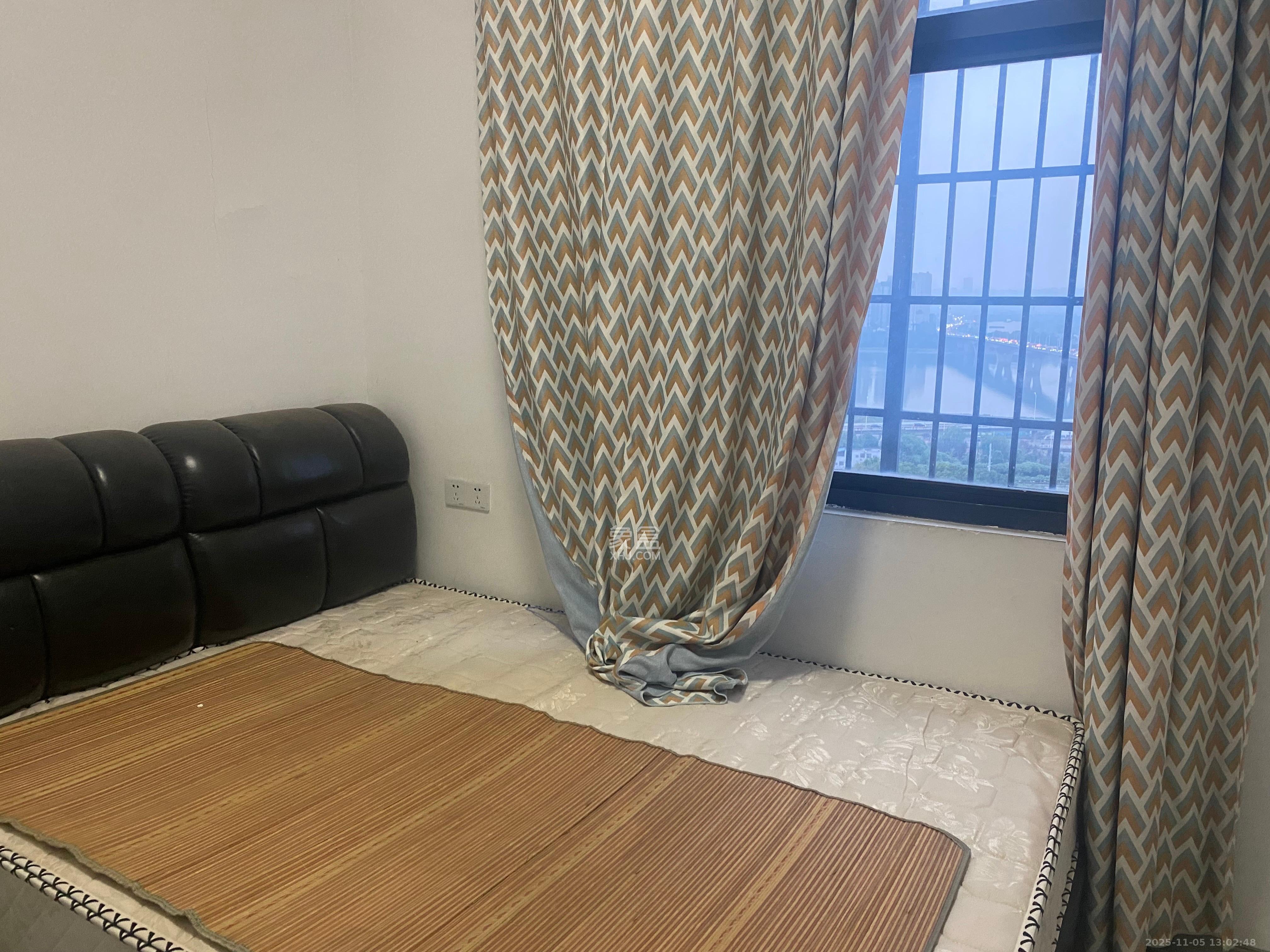 香芙嘉园(广铁湘府嘉园) 3室1厅1卫 2600.0元/月 香芙嘉园(广铁湘府嘉园) 3室1厅1卫 2600.0元/月室内图