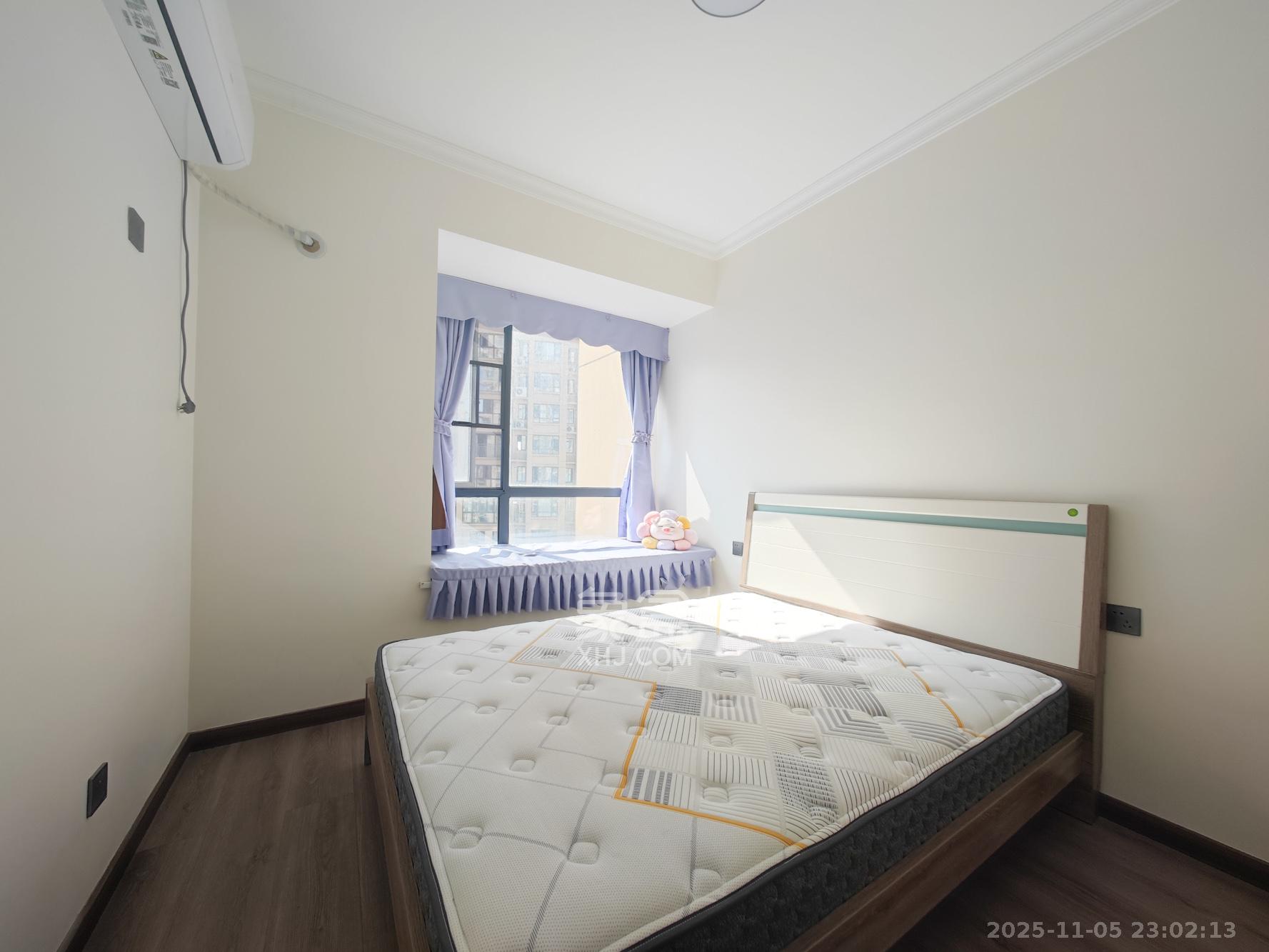 西湖鸿运佳苑 3室2厅2卫 95.0万 西湖鸿运佳苑 3室2厅2卫 95.0万卧室