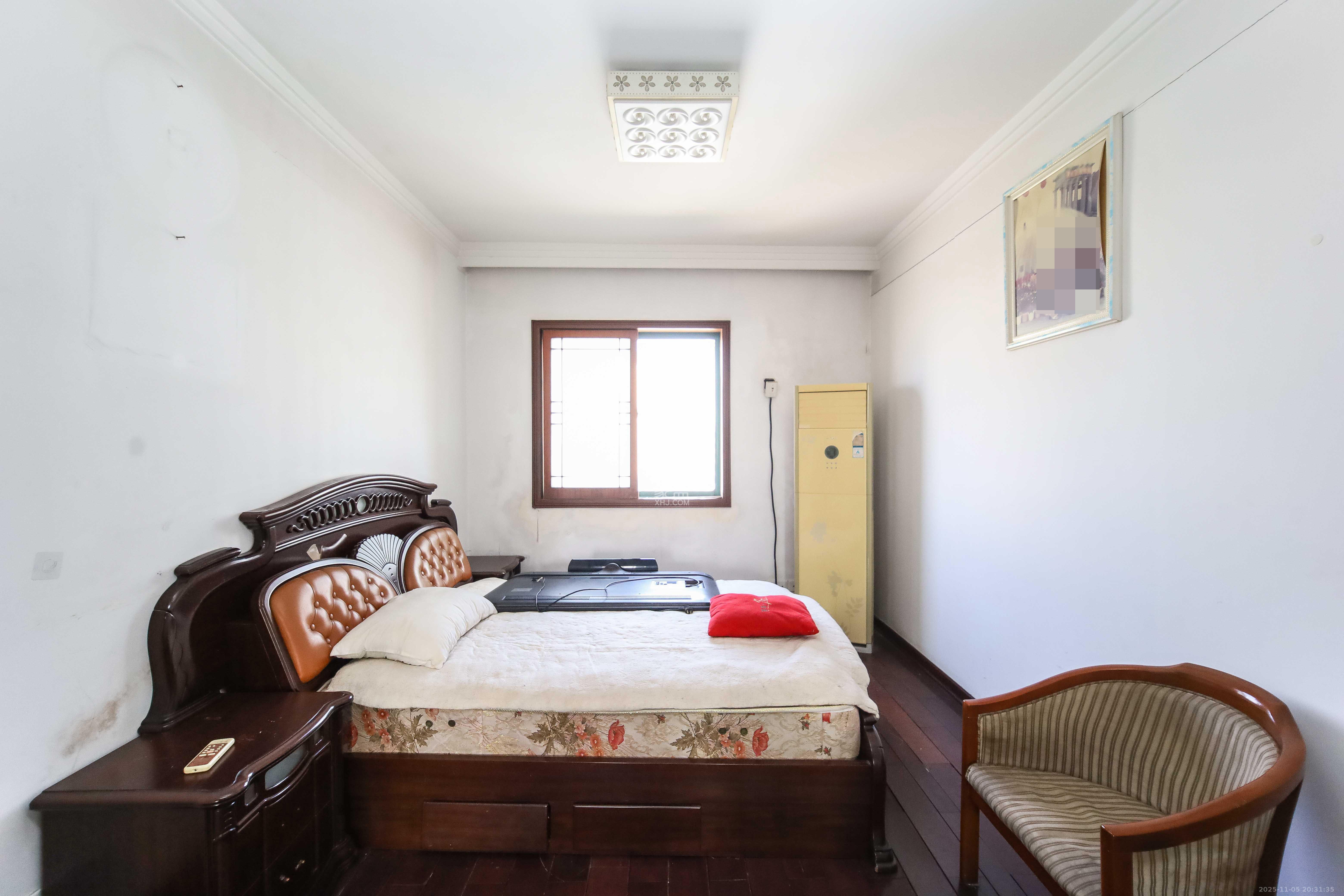 恒业雅苑  4室2厅2卫    152.0万卧室