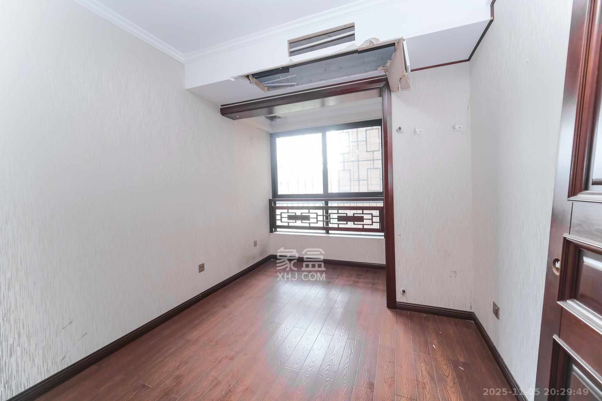 好望谷 3室2厅2卫 62.0万 好望谷 3室2厅2卫 62.0万卧室