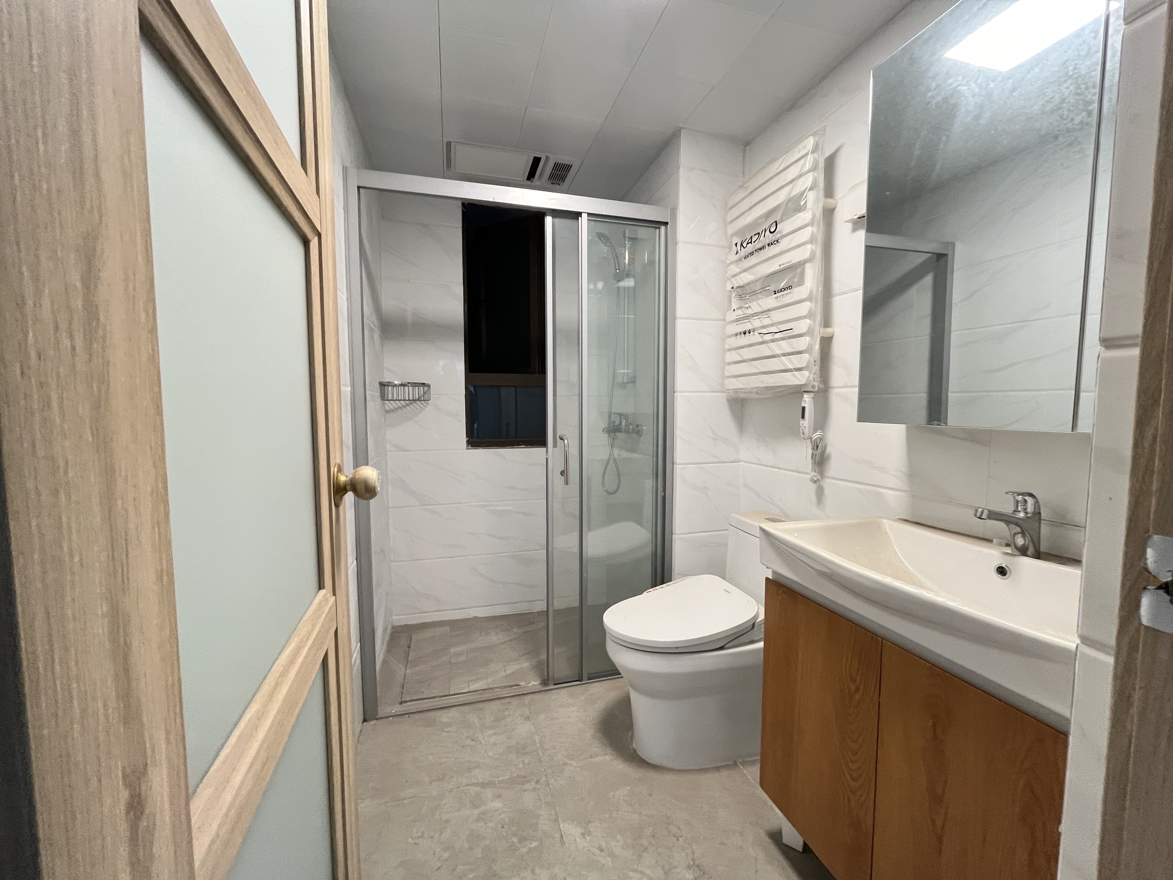 华耀碧桂园十里江湾誉峯  3室2厅2卫    63.8万客厅