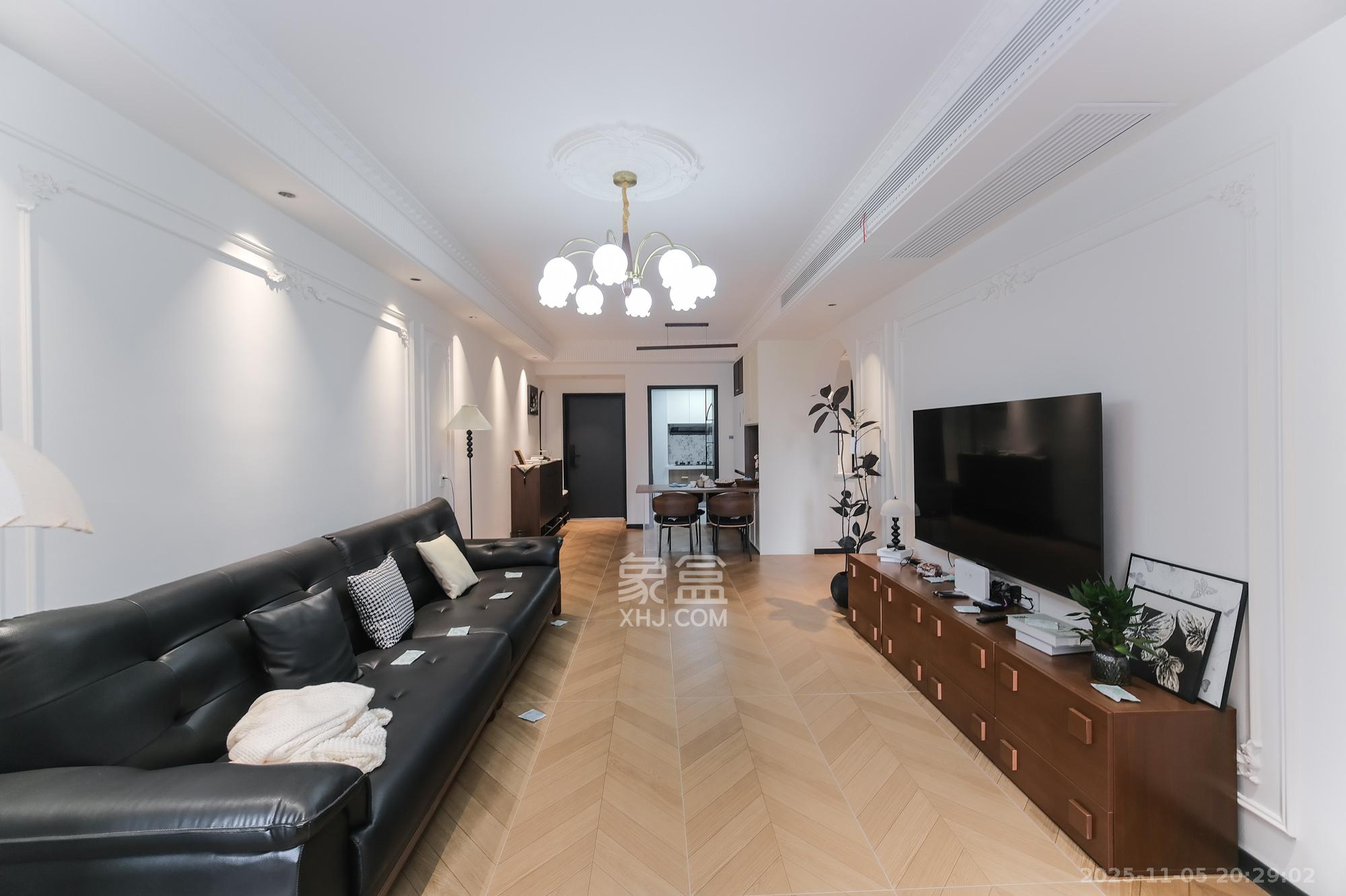 荣盛花语城  2室2厅1卫    85.8万客厅