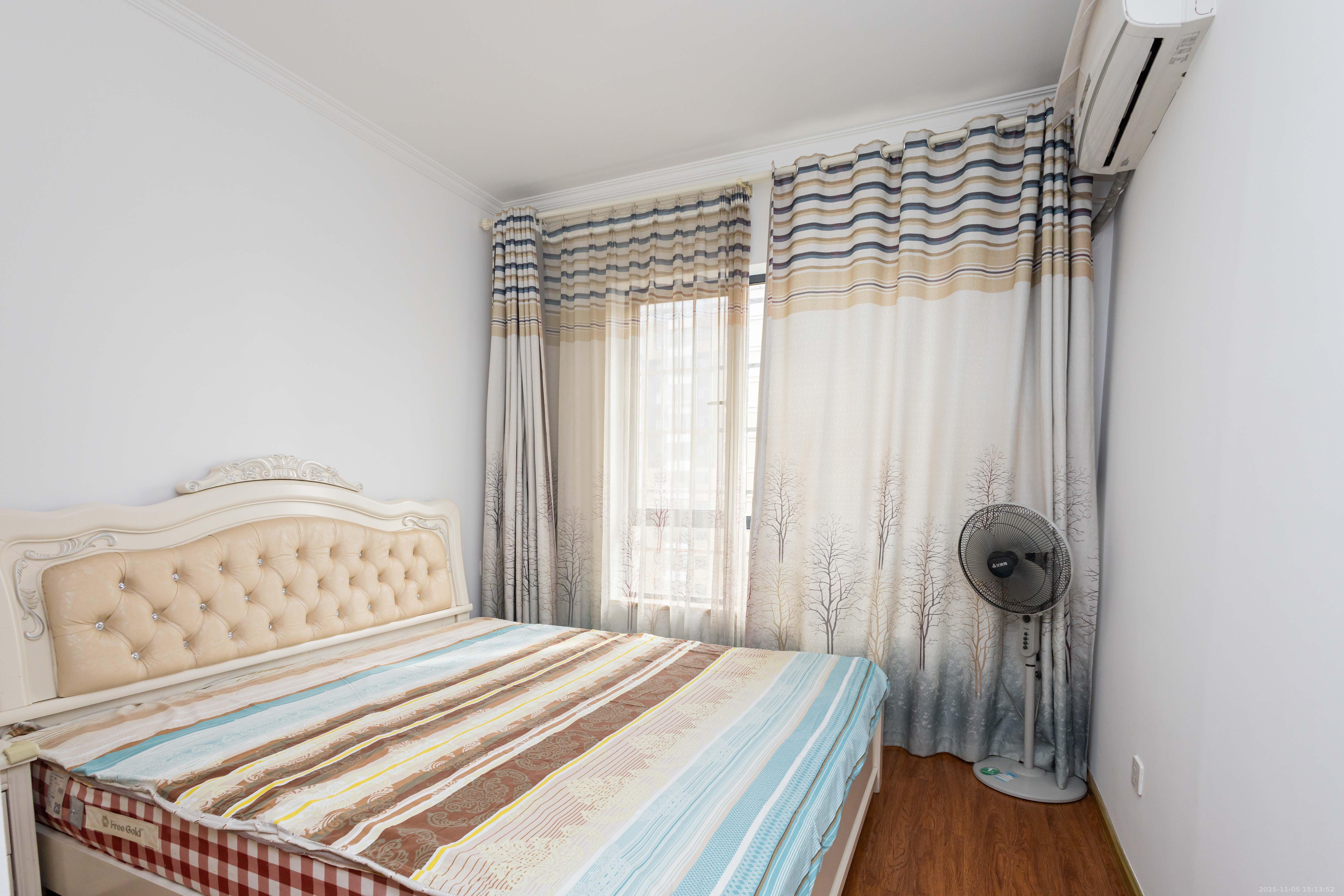 中国铁建国际城二期 3室2厅1卫 65.8万 中国铁建国际城二期 3室2厅1卫 65.8万卧室