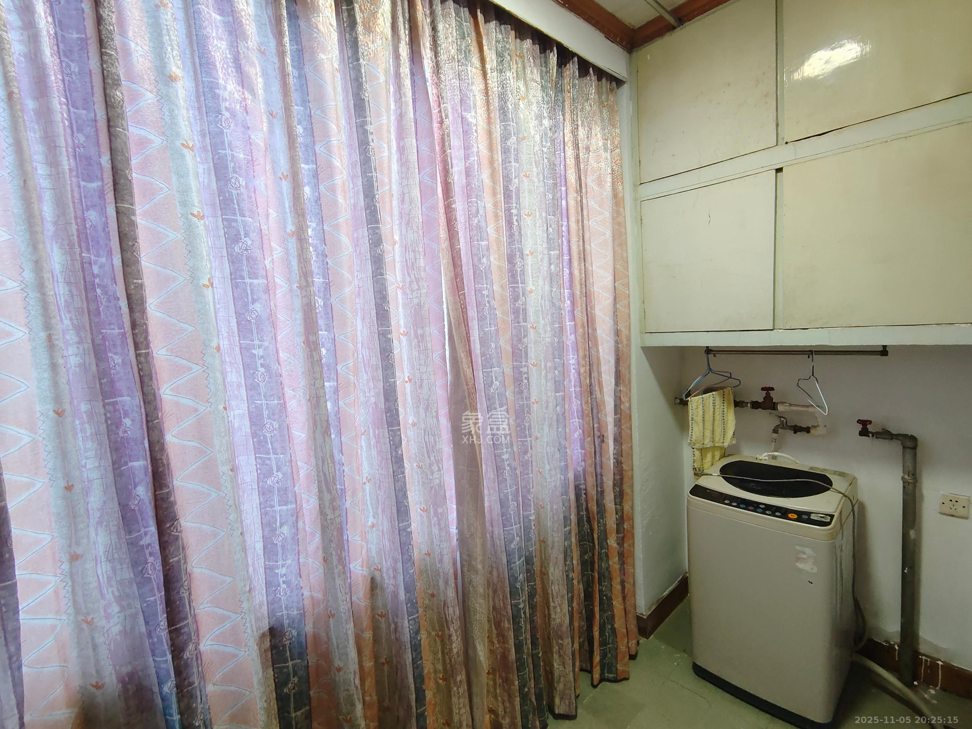 教育电视台宿舍  2室1厅1卫    1300.0元/月室内图