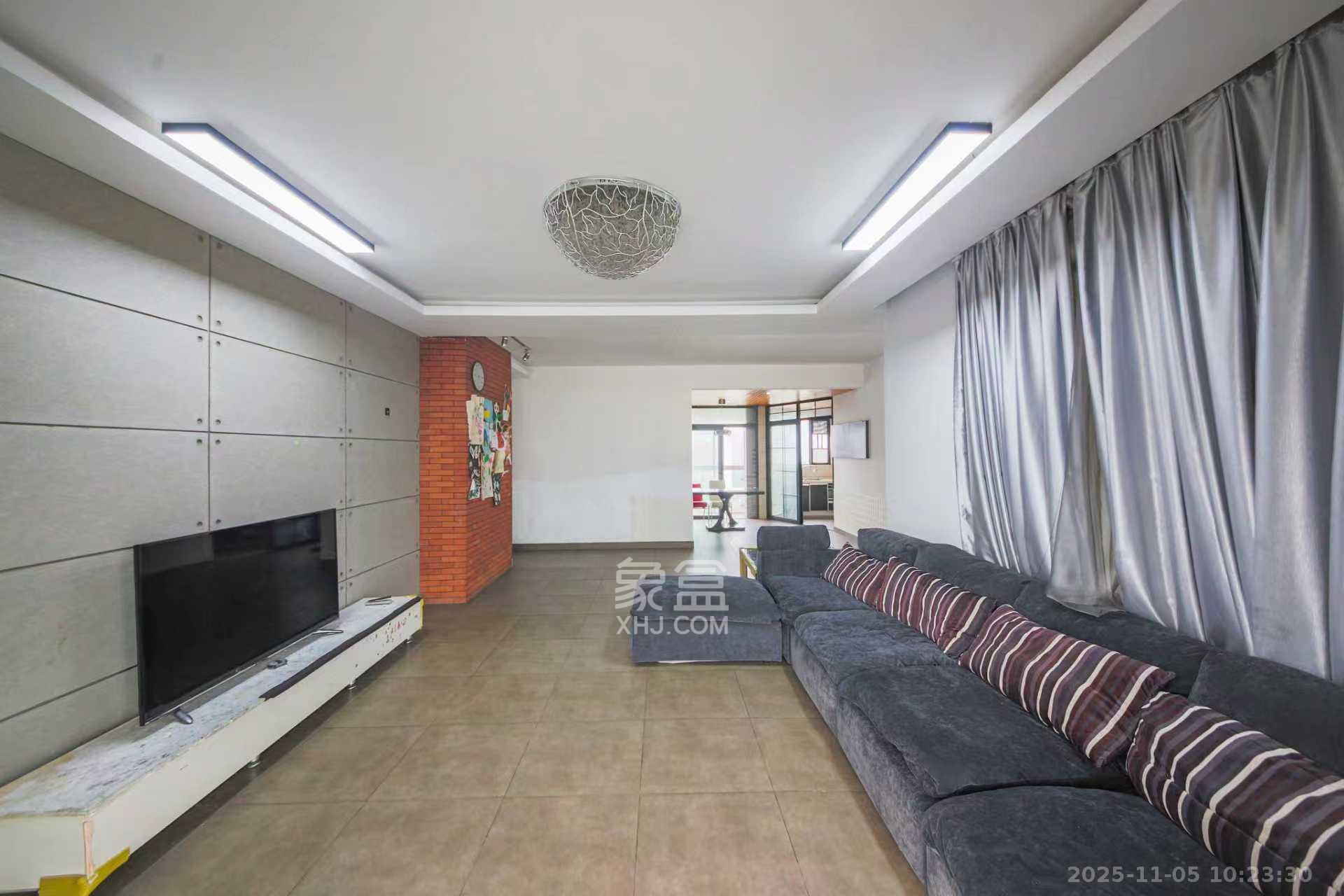 梦网景园  3室2厅2卫    3200.0元/月室内图