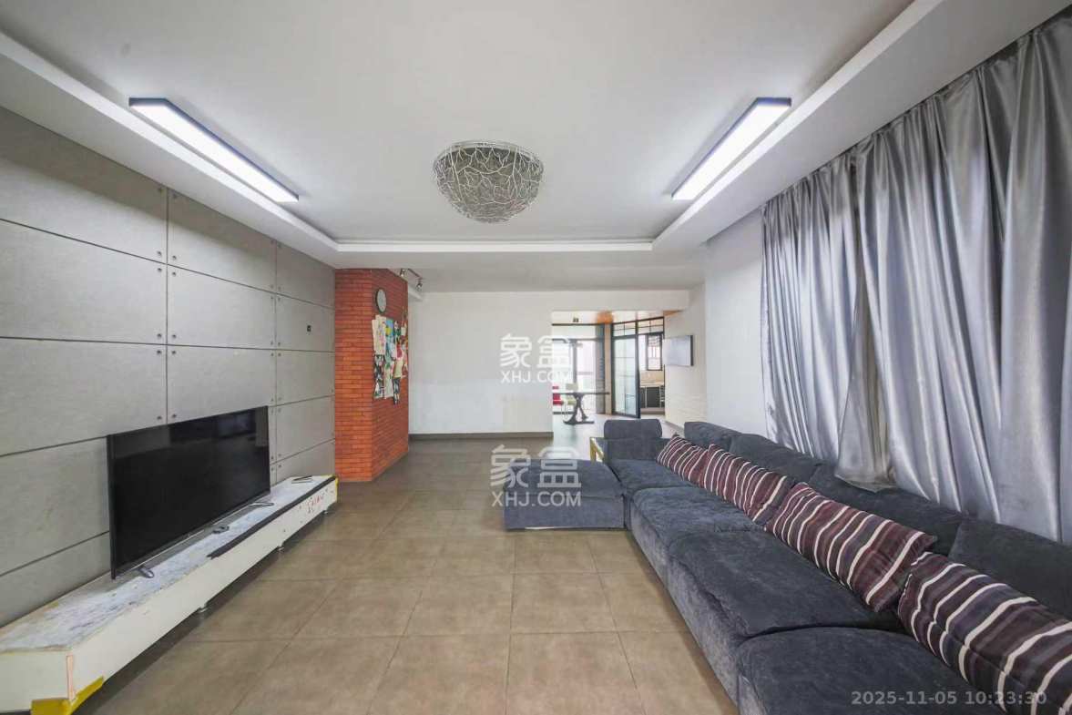 梦网景园 3室2厅2卫 3200.0元/月 梦网景园 3室2厅2卫 3200.0元/月室内图