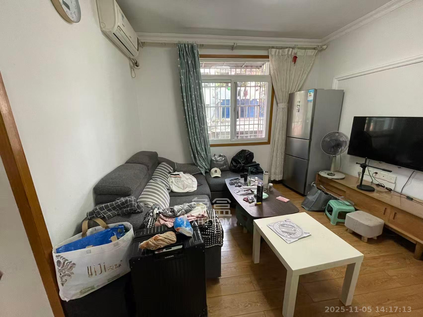 红旗区五片 2室1厅1卫 2200.0元/月 红旗区五片 2室1厅1卫 2200.0元/月室内图