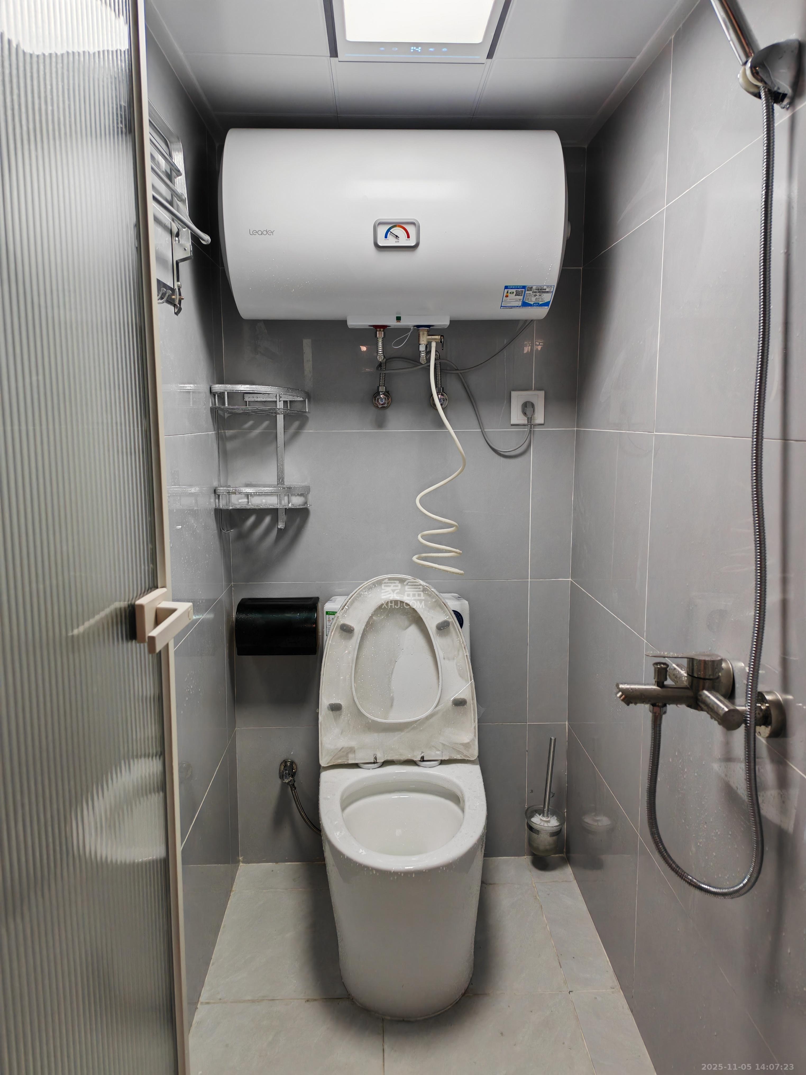 福晟翡翠湾  2室1厅1卫    1900.0元/月室内图