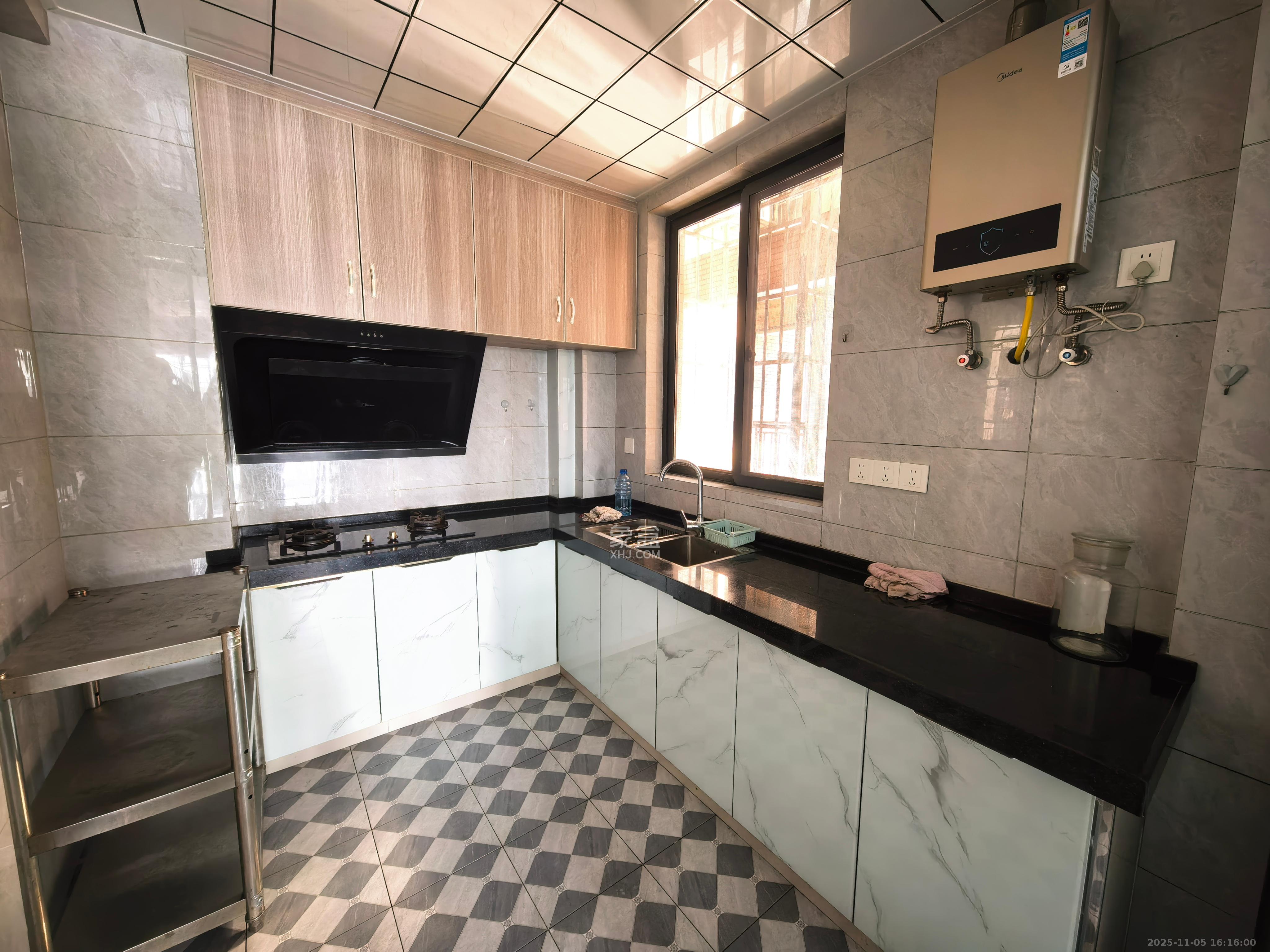 华龙家园(和泰家园) 2室2厅1卫 1500.0元/月 华龙家园(和泰家园) 2室2厅1卫 1500.0元/月室内图