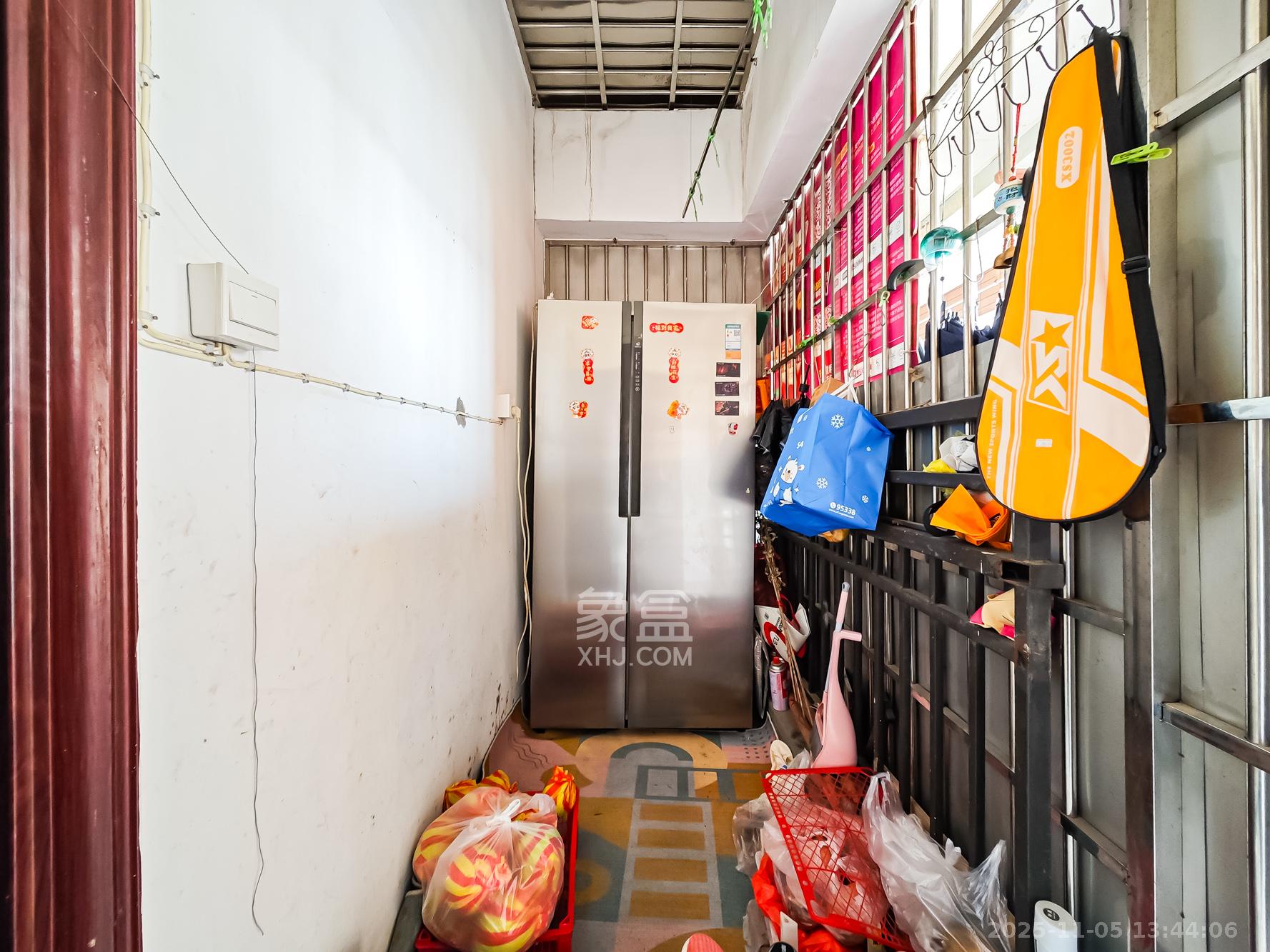 绿地海外滩一期  2室1厅1卫    49.8万其他