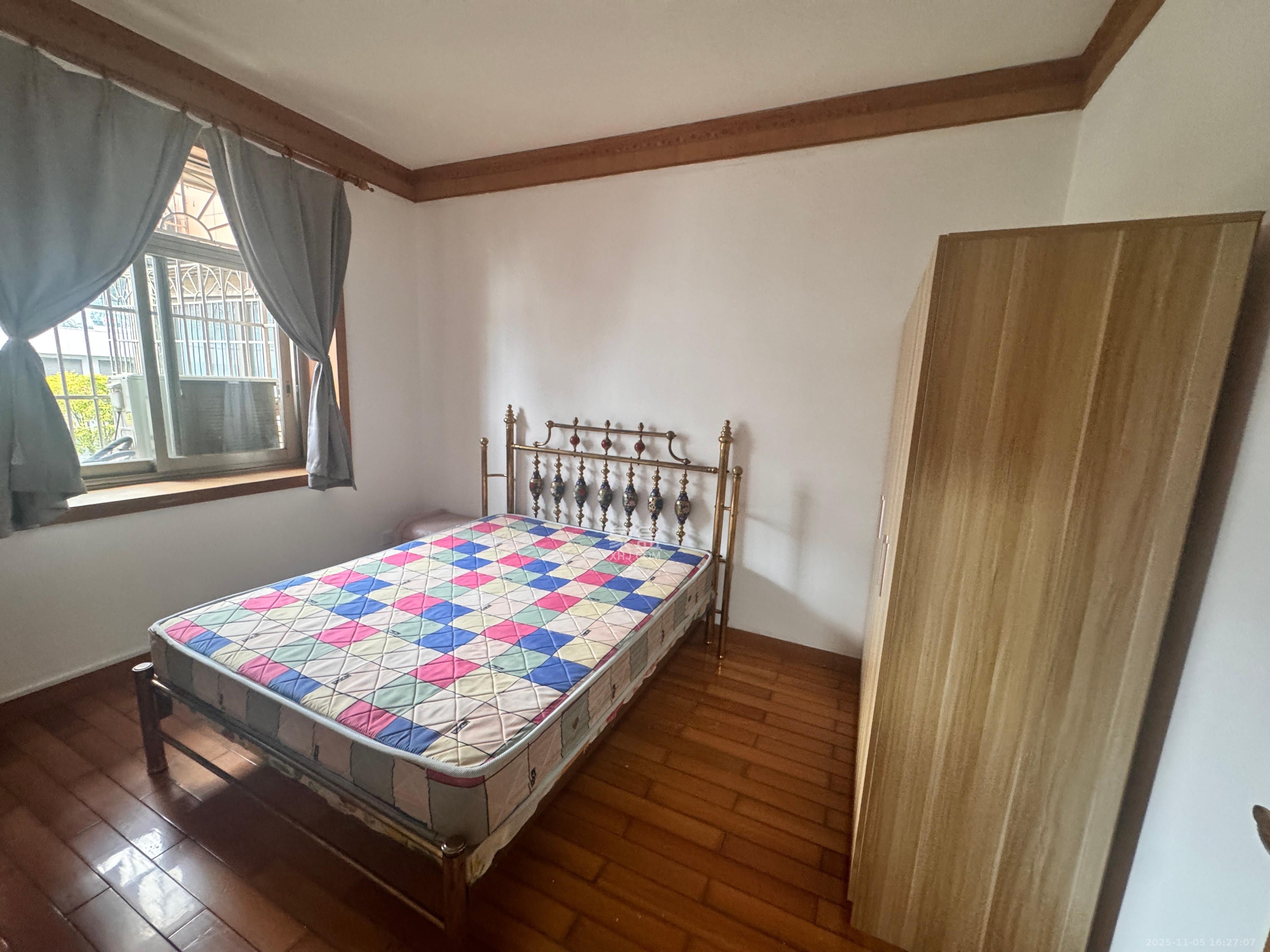 岳麓区公安分局住宅楼 3室2厅2卫 2200.0元/月 岳麓区公安分局住宅楼 3室2厅2卫 2200.0元/月室内图