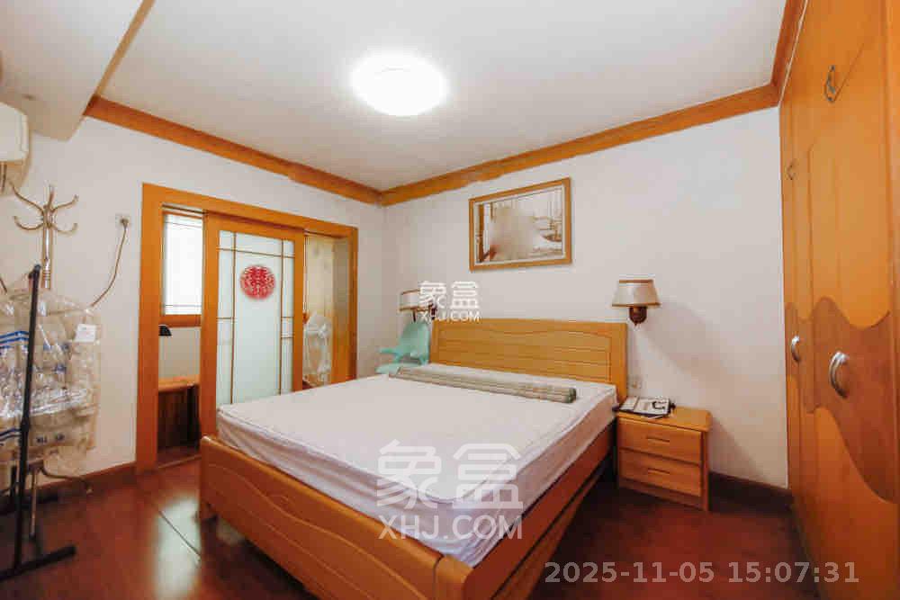 兰景花园  4室2厅2卫    2200.0元/月室内图