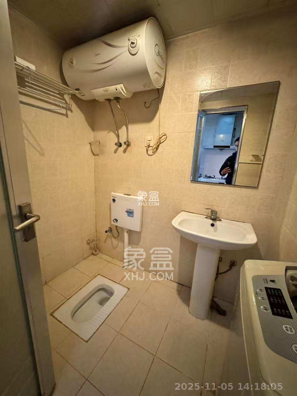 上峰苑(兰亭玥岛) 1室1厅1卫 1400.0元/月 上峰苑(兰亭玥岛) 1室1厅1卫 1400.0元/月室内图