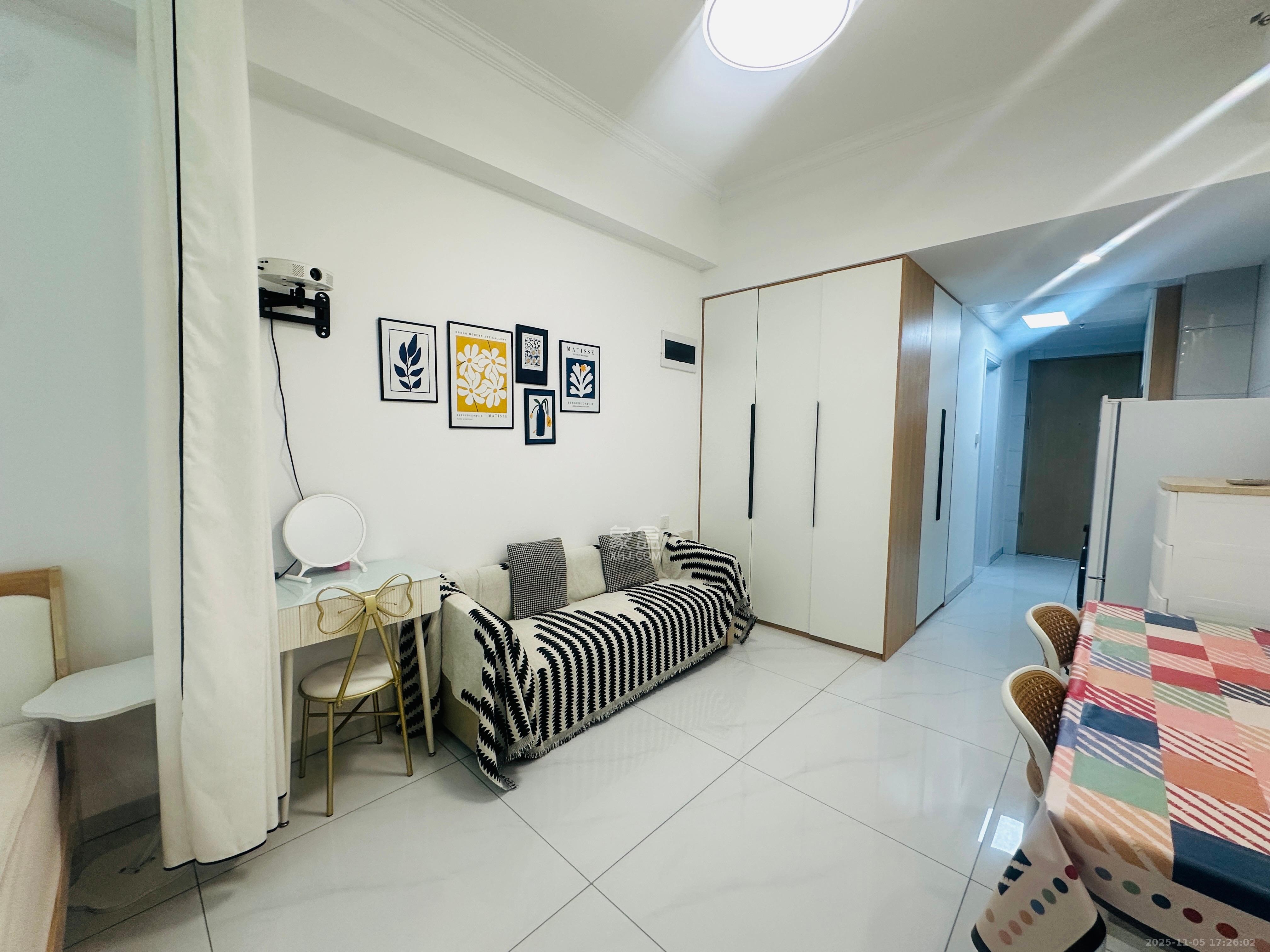 新力铂园（江山云著）  1室1厅1卫    1800.0元/月室内图