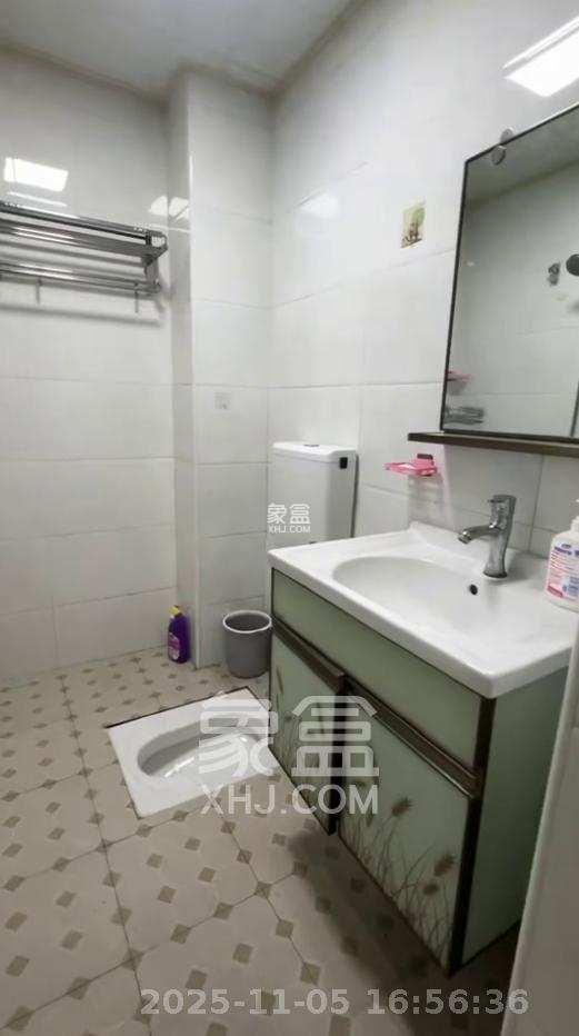 同鑫家园 1室1厅1卫 1400.0元/月 同鑫家园 1室1厅1卫 1400.0元/月室内图