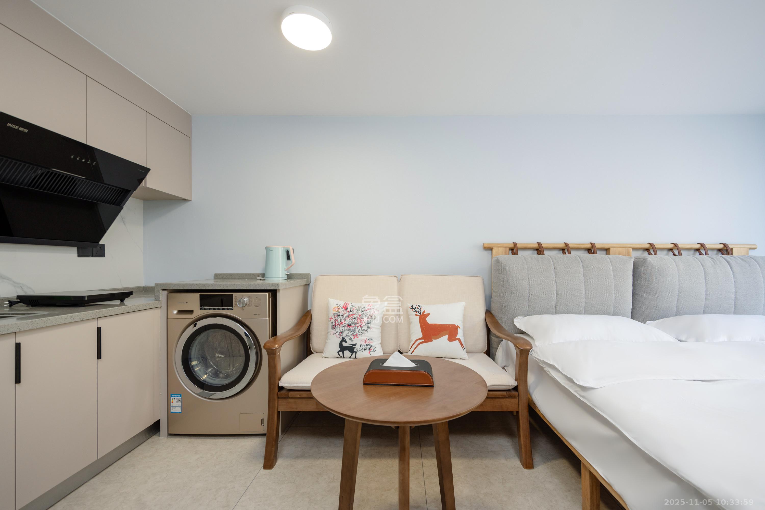 保利天禧EF区 1室1厅1卫 1600.0元/月 保利天禧EF区 1室1厅1卫 1600.0元/月室内图