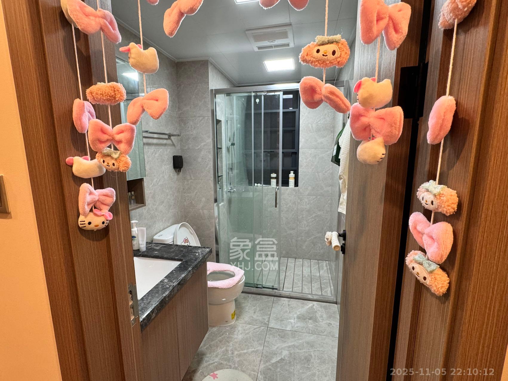 中海麓山境南区  4室2厅2卫    3500.0元/月室内图