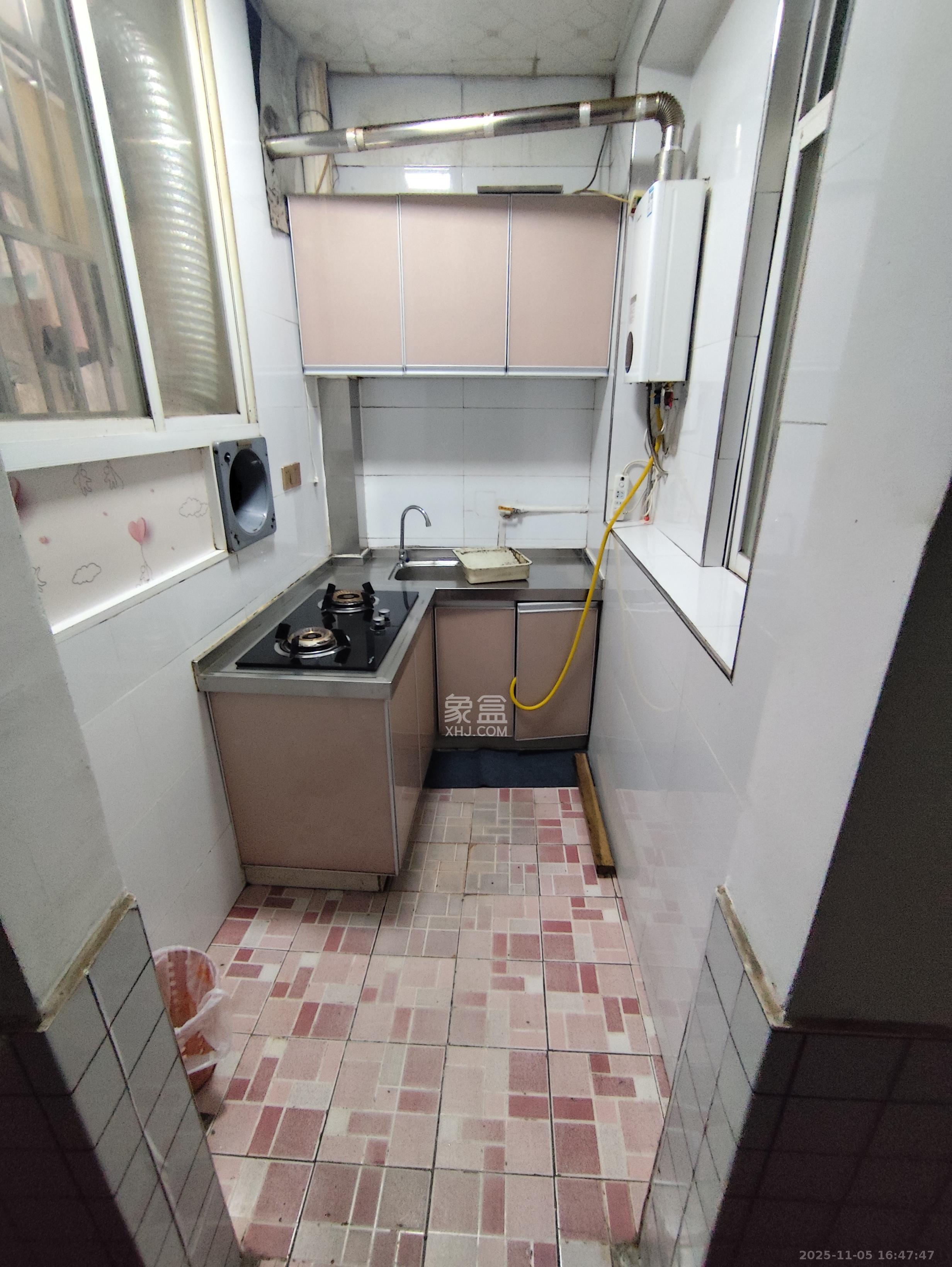 上碧湘街散盘  1室1厅1卫    1800.0元/月室内图