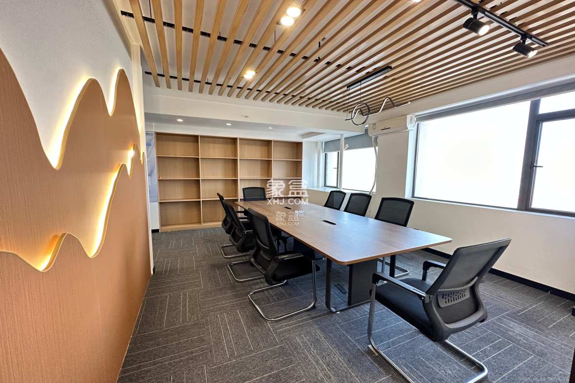 长房中庭国际(东郡华蓉广场) 1室1厅1卫 8000.0元/月 长房中庭国际(东郡华蓉广场) 1室1厅1卫 8000.0元/月室内图