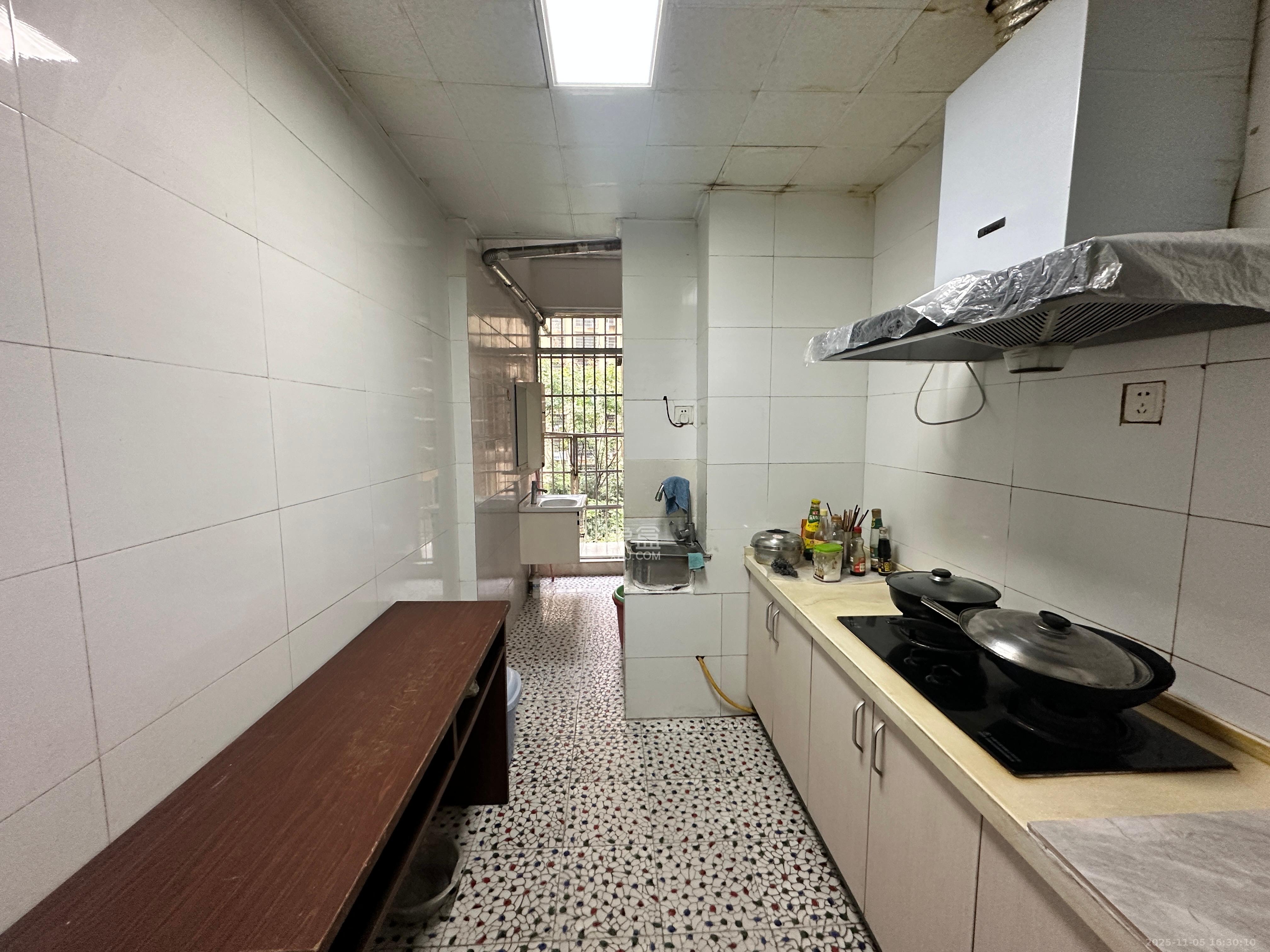 康斯丹郡(融程领秀佳园) 3室1厅1卫 2000.0元/月 康斯丹郡(融程领秀佳园) 3室1厅1卫 2000.0元/月室内图