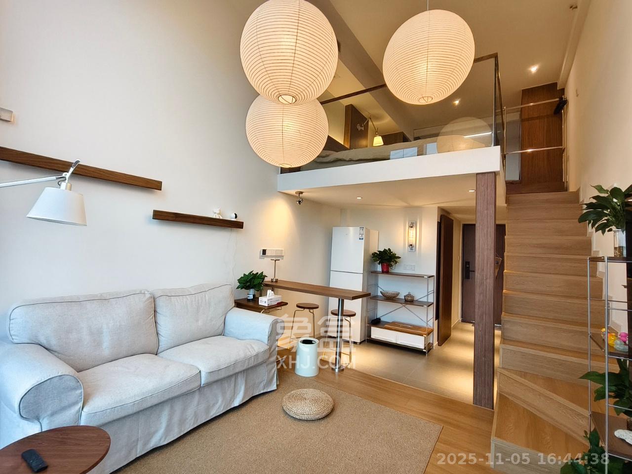 卓越中寰 2室1厅1卫 3200.0元/月 卓越中寰 2室1厅1卫 3200.0元/月室内图