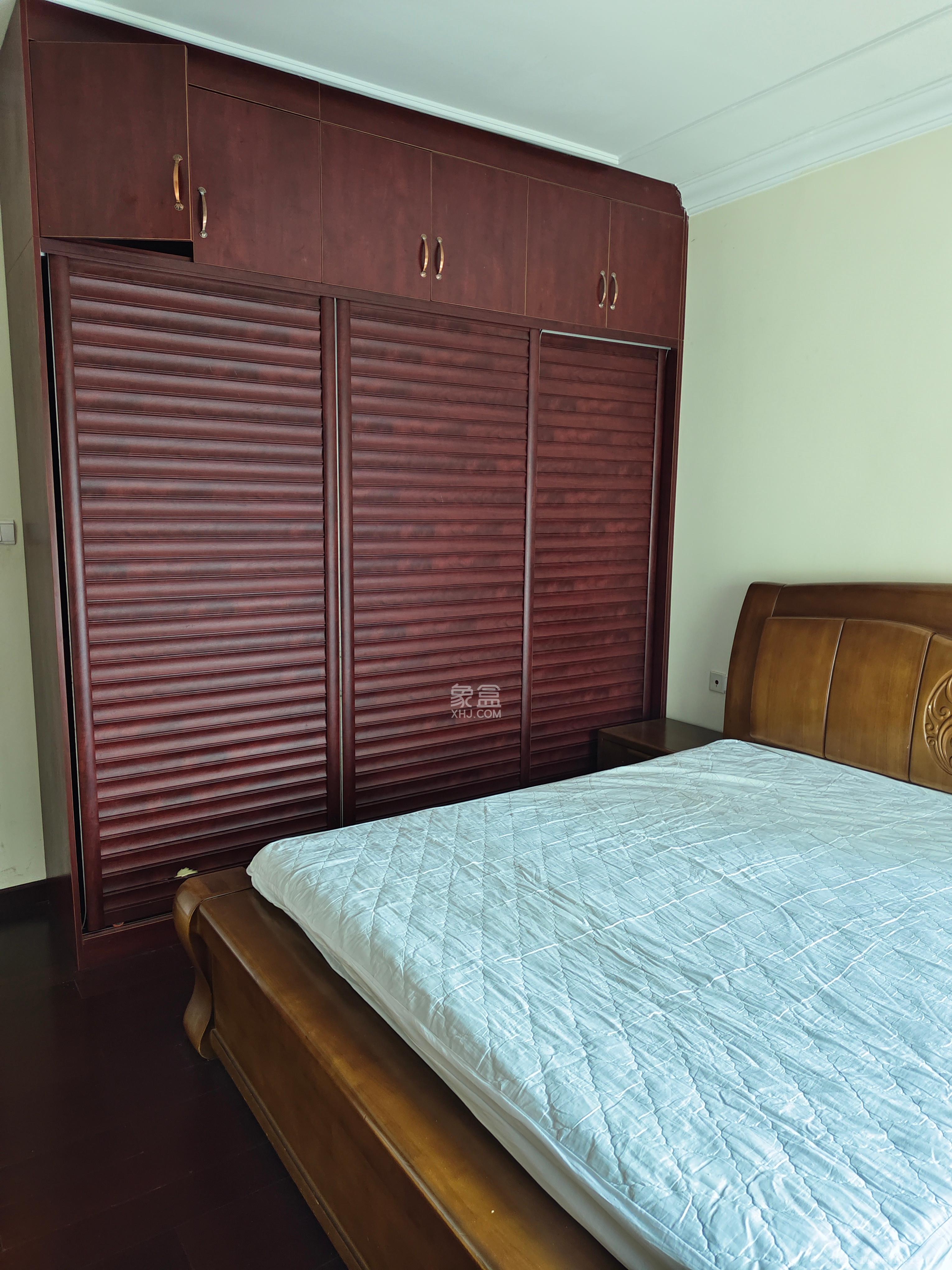 恒大翡翠华庭 3室2厅2卫 2200.0元/月 恒大翡翠华庭 3室2厅2卫 2200.0元/月室内图