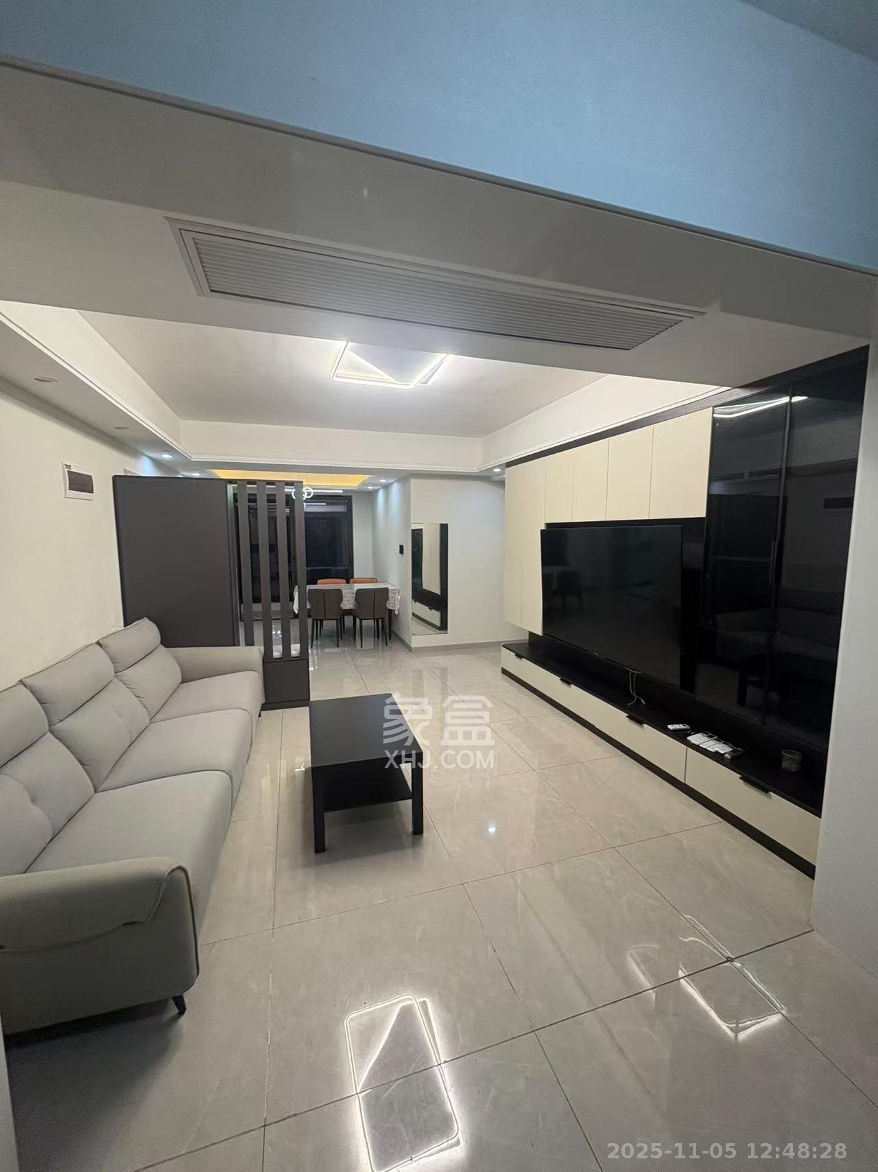 春晖花园 4室2厅2卫 2500.0元/月 春晖花园 4室2厅2卫 2500.0元/月室内图