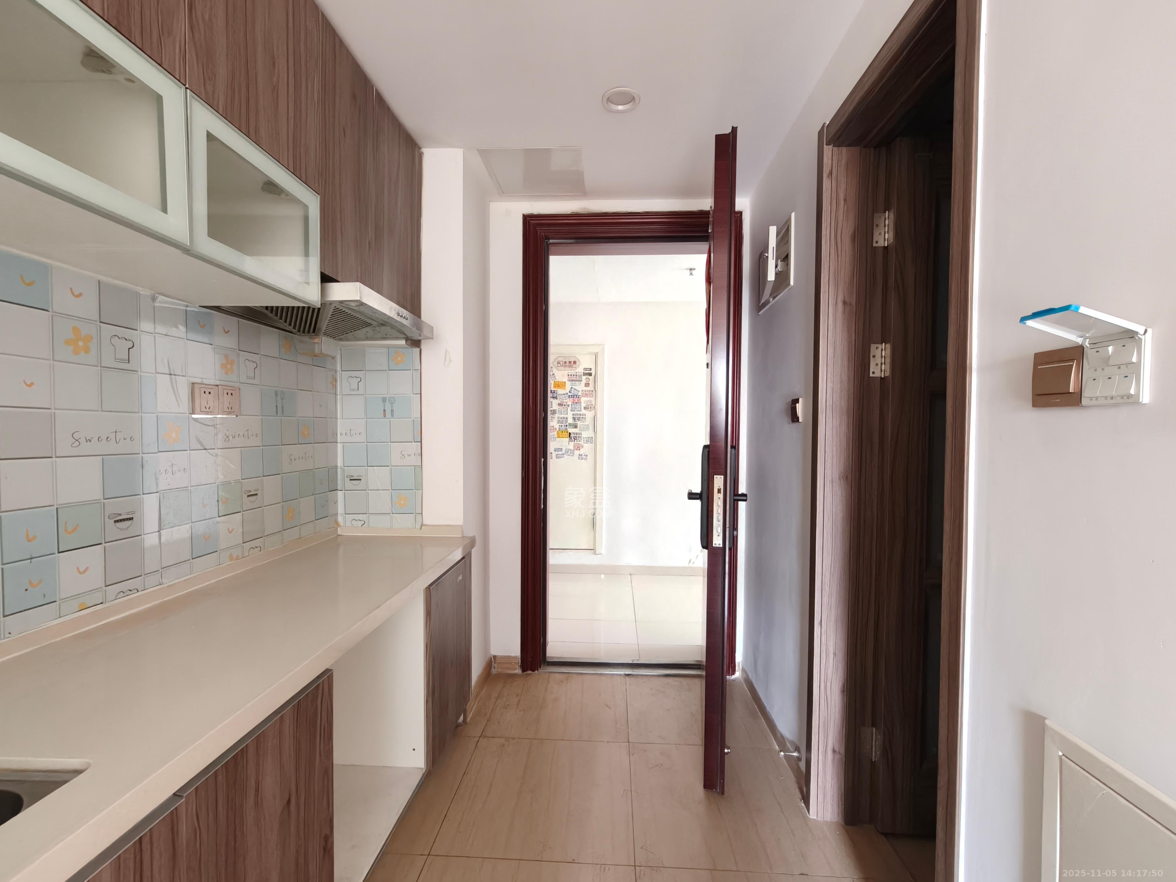 碧桂园星城首府  1室1厅1卫    1200.0元/月室内图