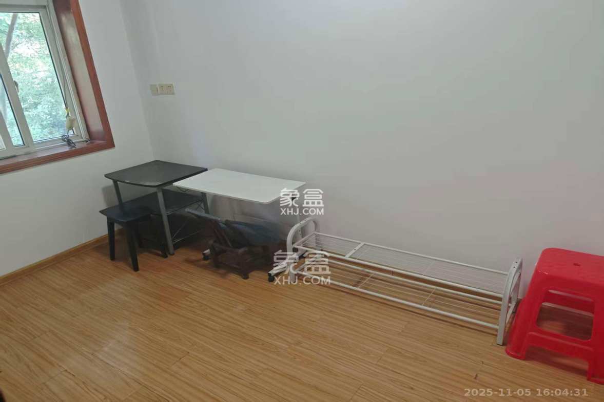 水泵厂宿舍 3室1厅1卫 1600.0元/月 水泵厂宿舍 3室1厅1卫 1600.0元/月室内图