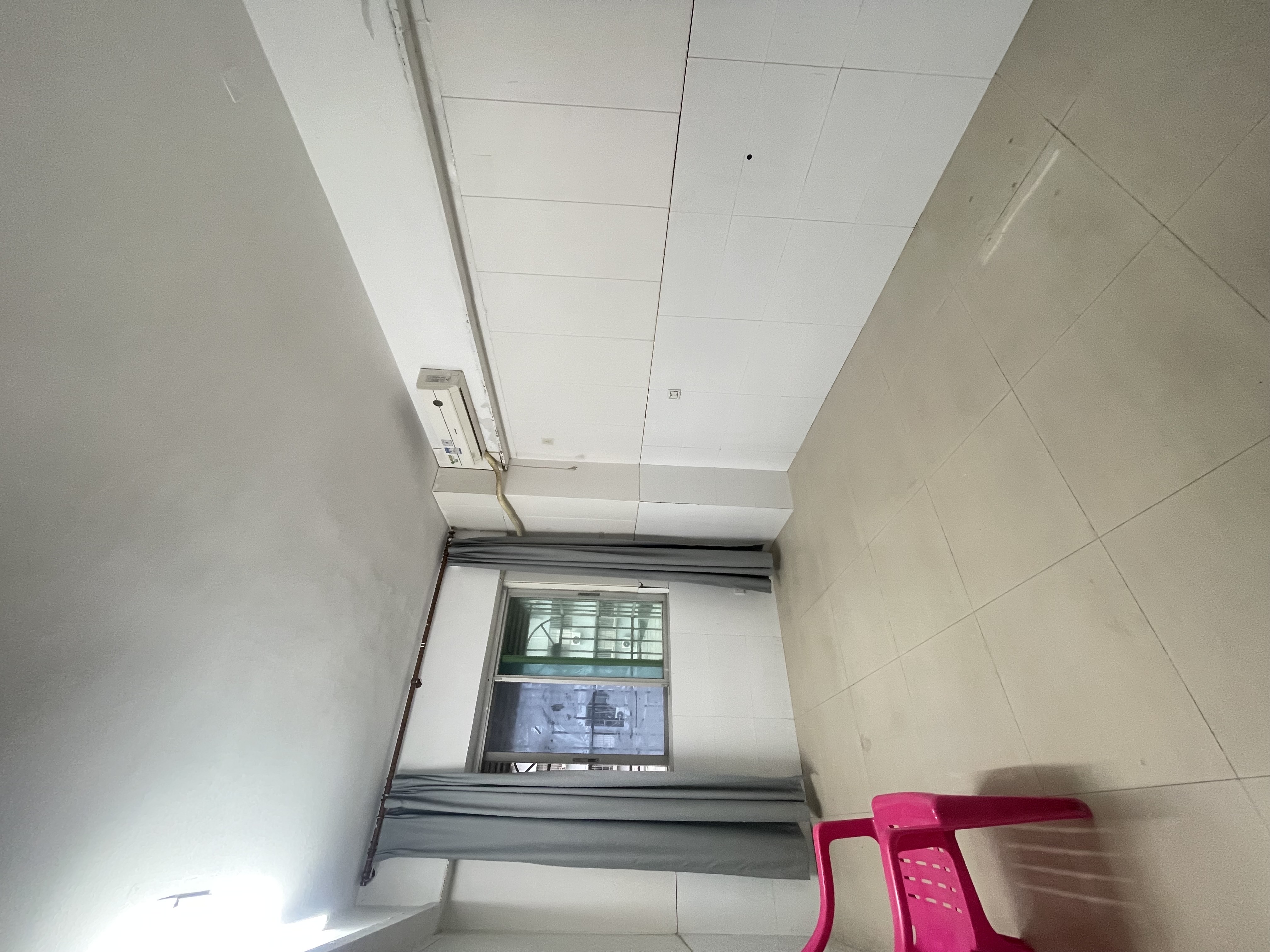 金桃苑  4室2厅1卫    2300.0元/月室内图