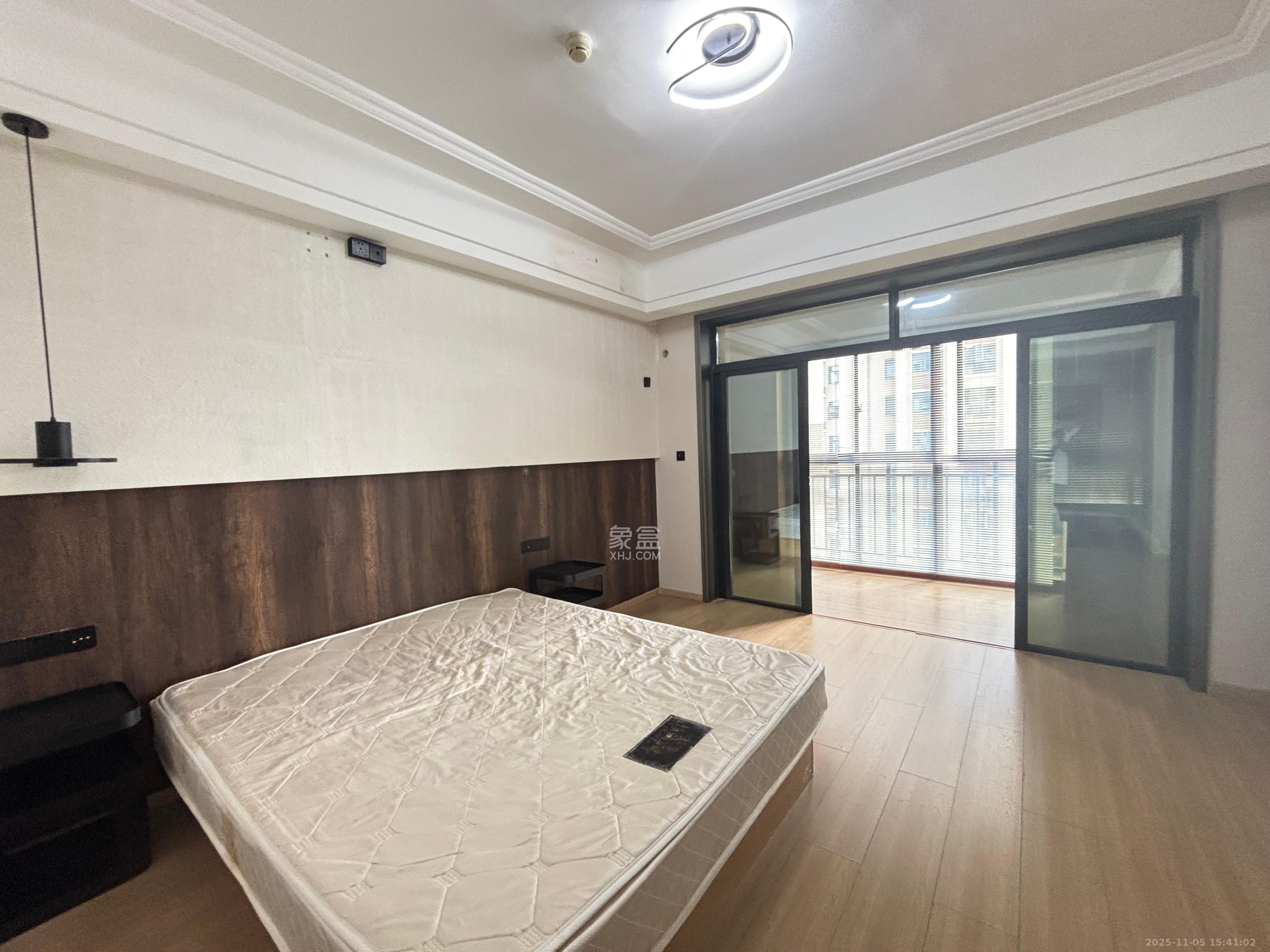 天元涉外景园B区  1室1厅1卫    1600.0元/月