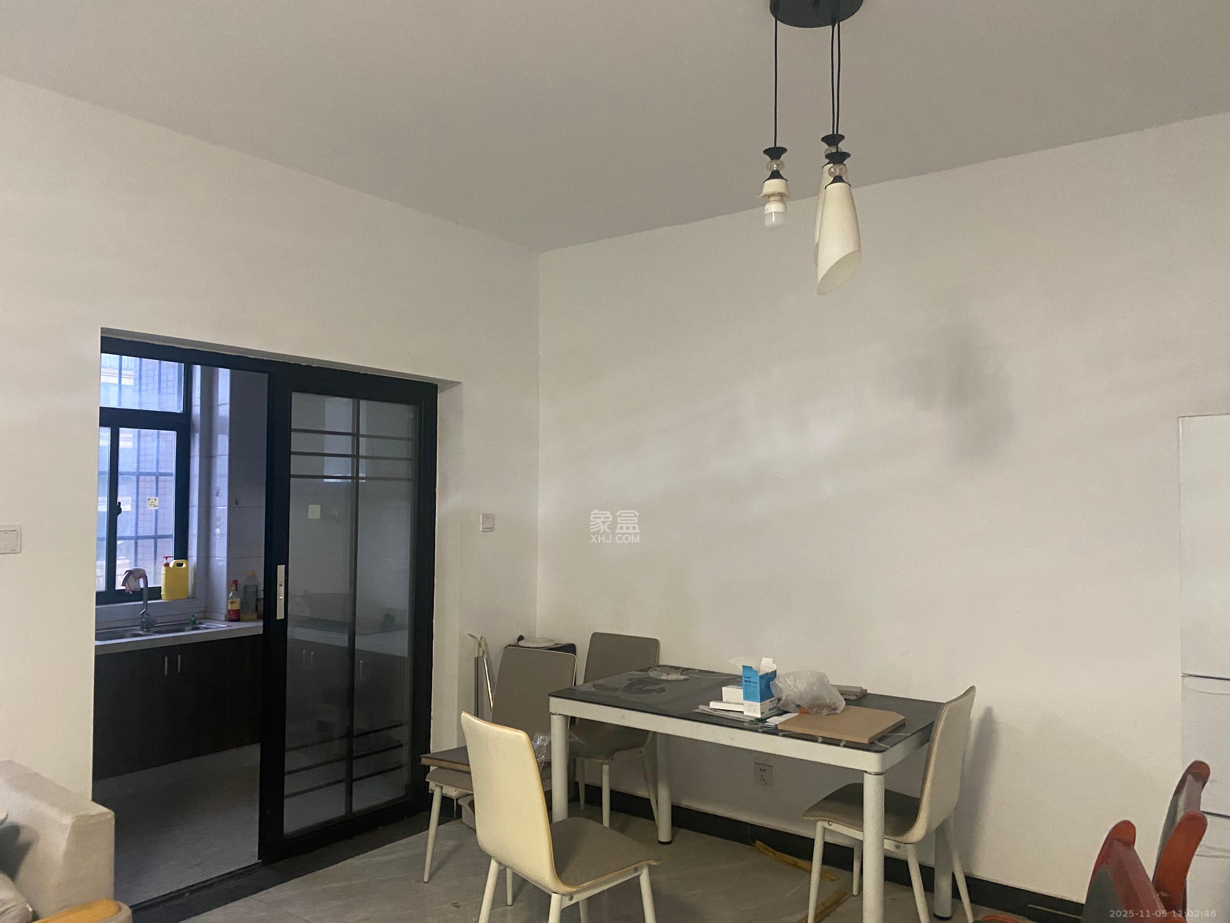 香芙嘉园（广铁湘府嘉园）  3室1厅1卫    2600.0元/月室内图