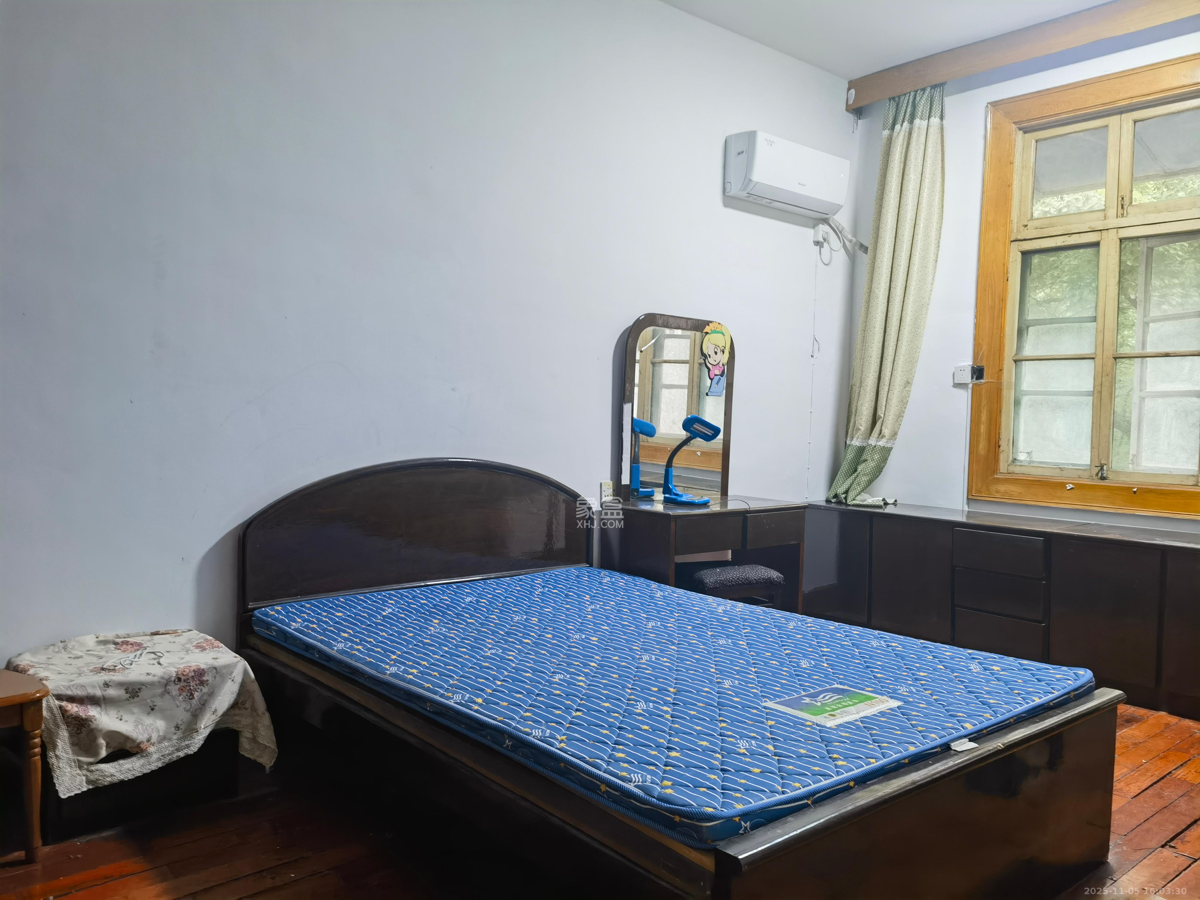 省水院宿舍  3室1厅1卫    2300.0元/月室内图