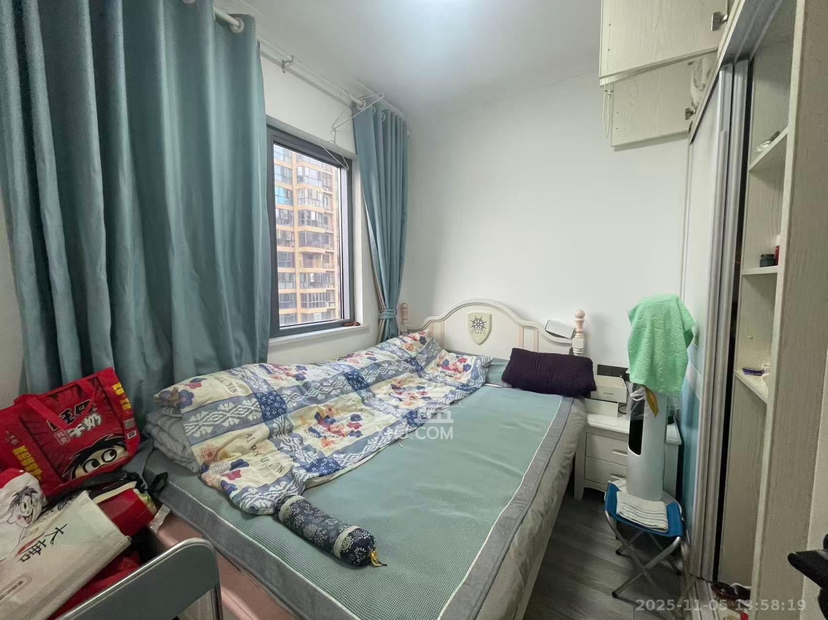 保利东郡 4室2厅2卫 2200.0元/月 保利东郡 4室2厅2卫 2200.0元/月室内图