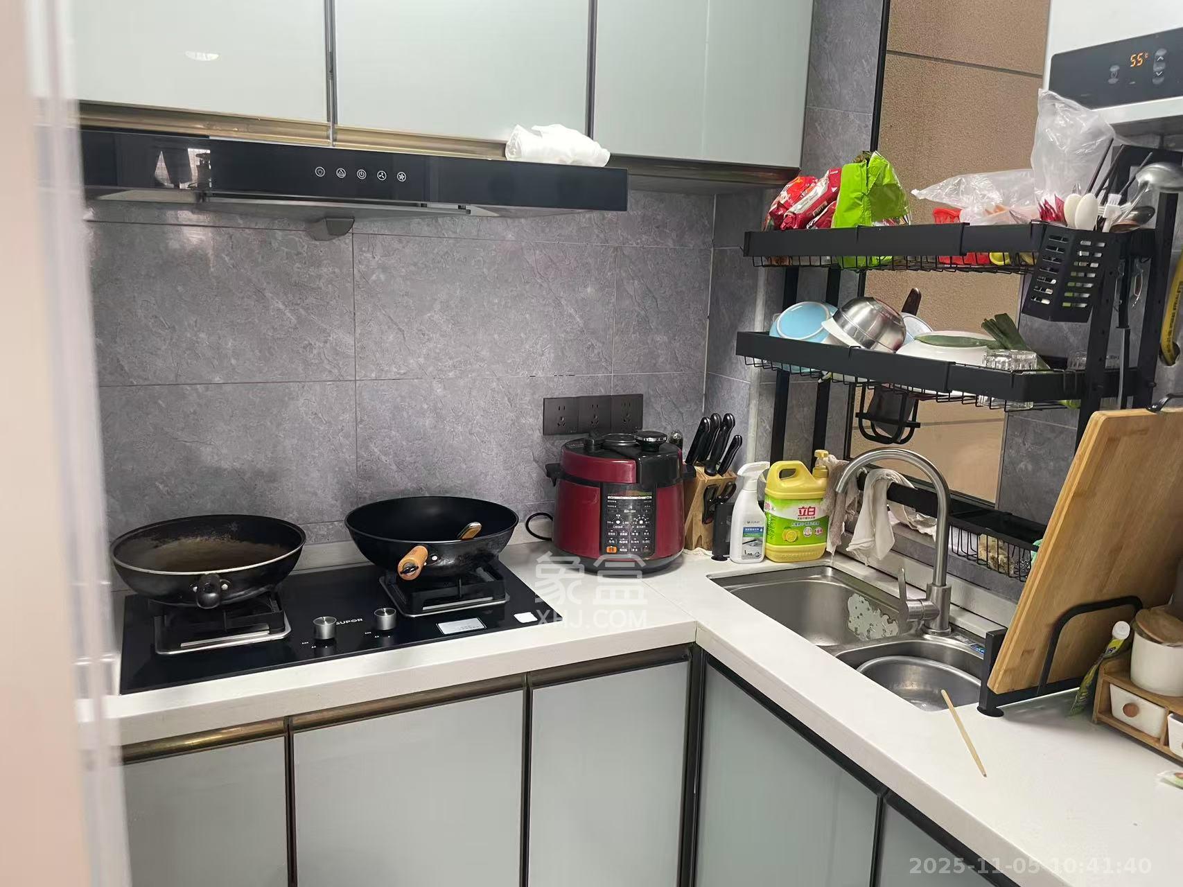 轻盐阳光CEO(轻盐雅苑)(轻奢时代)  3室2厅2卫    2500.0元/月室内图