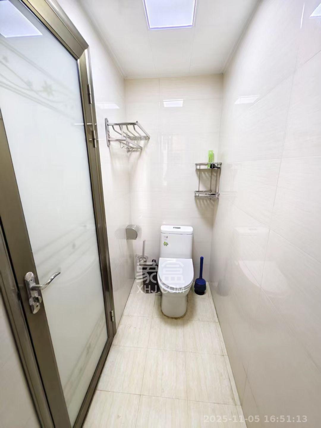 锦绣世纪  1室1厅1卫    1700.0元/月室内图