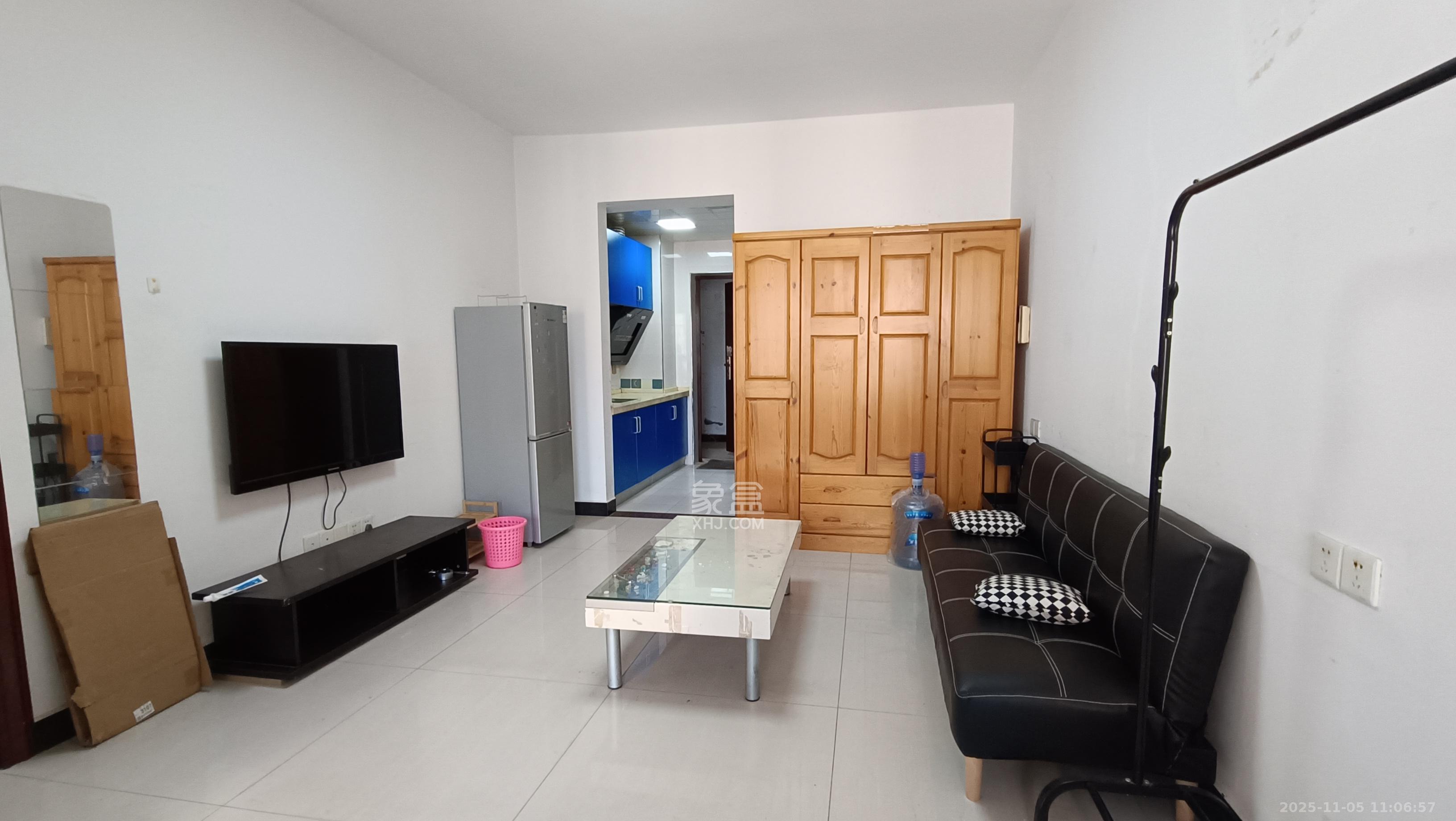 上峰苑（兰亭玥岛）  1室0厅1卫    1500.0元/月室内图