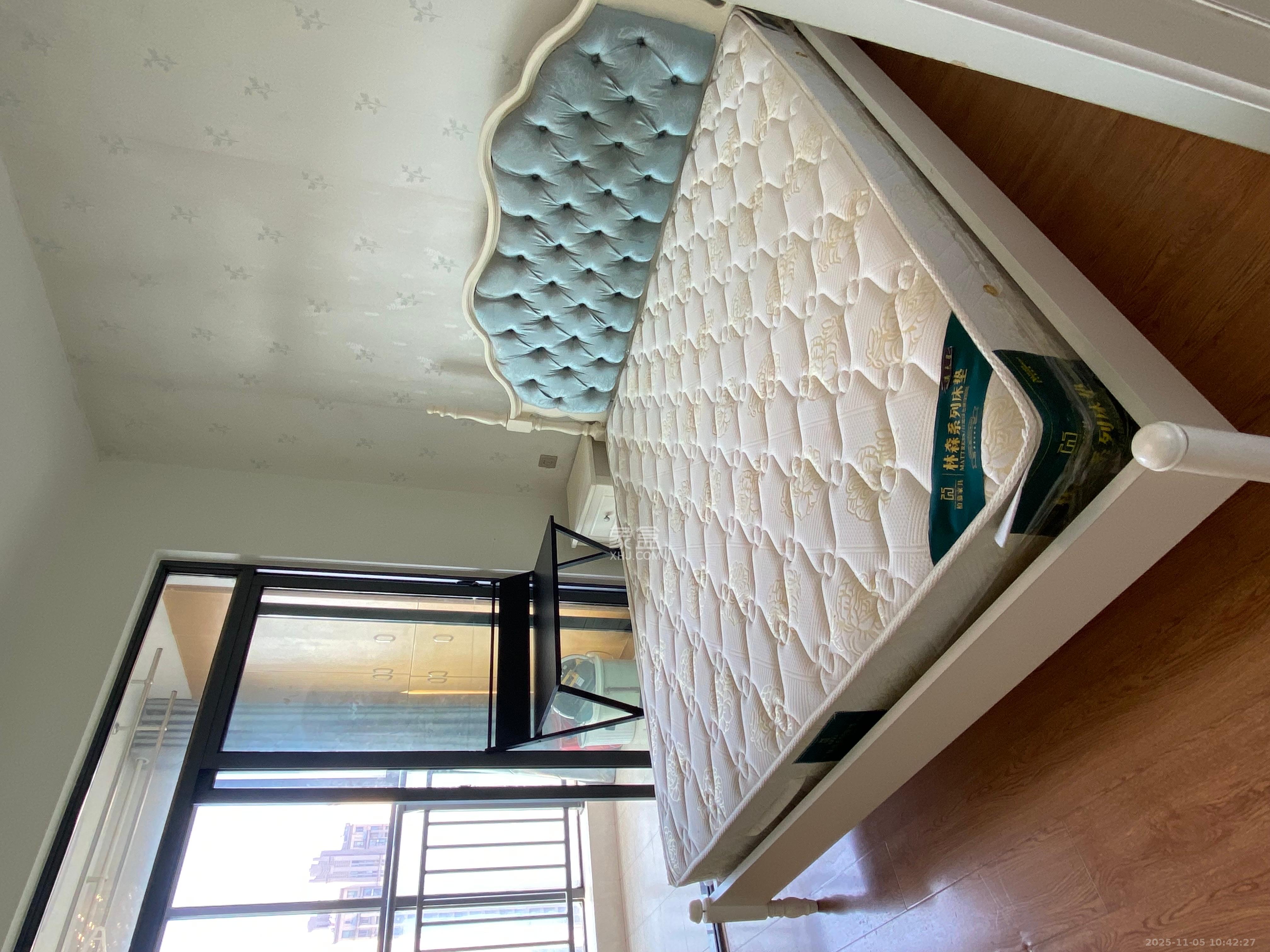 荣盛花语馨苑  3室2厅1卫    2400.0元/月室内图