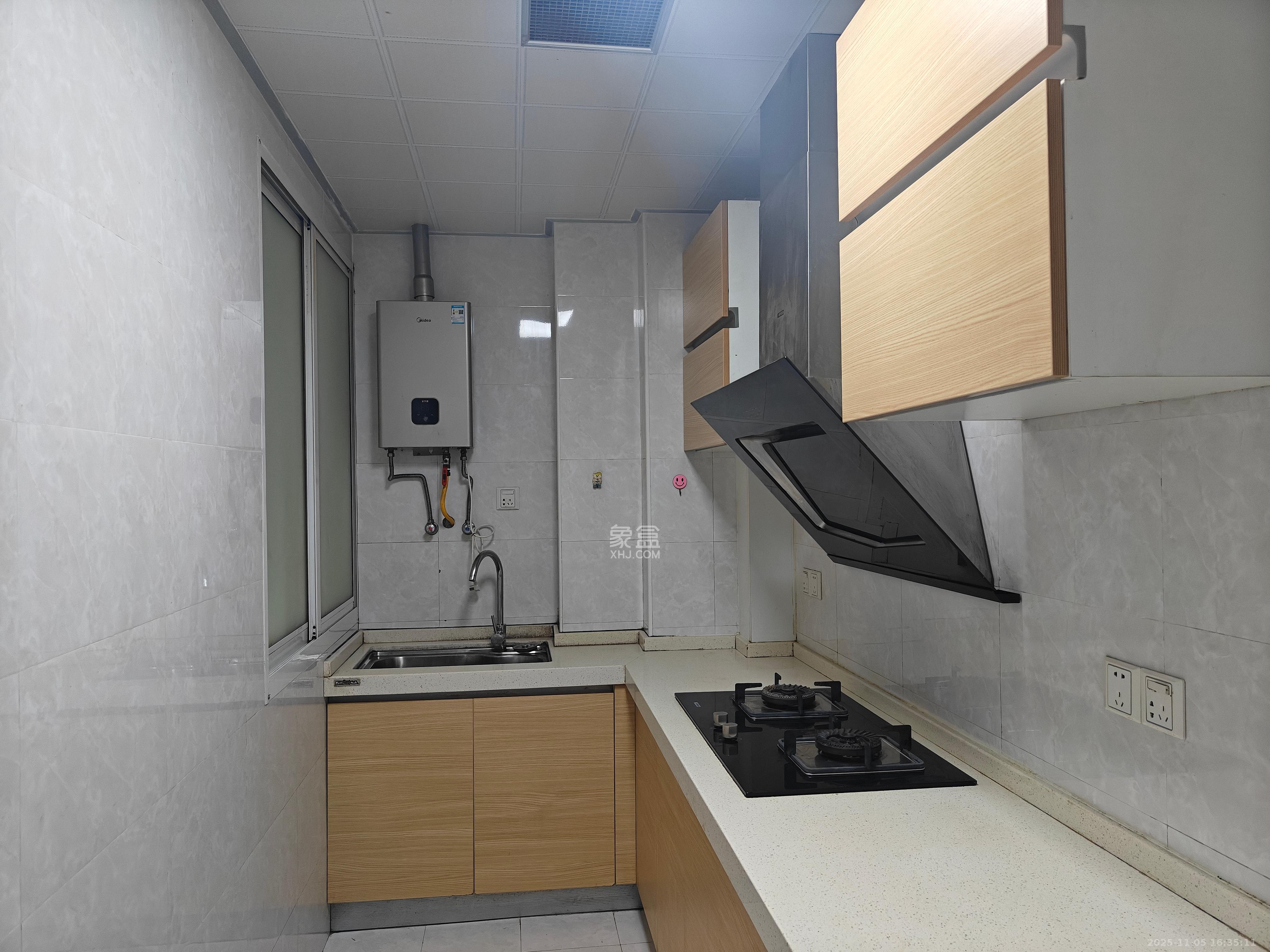 旭辉御府  3室1厅1卫    2380.0元/月室内图