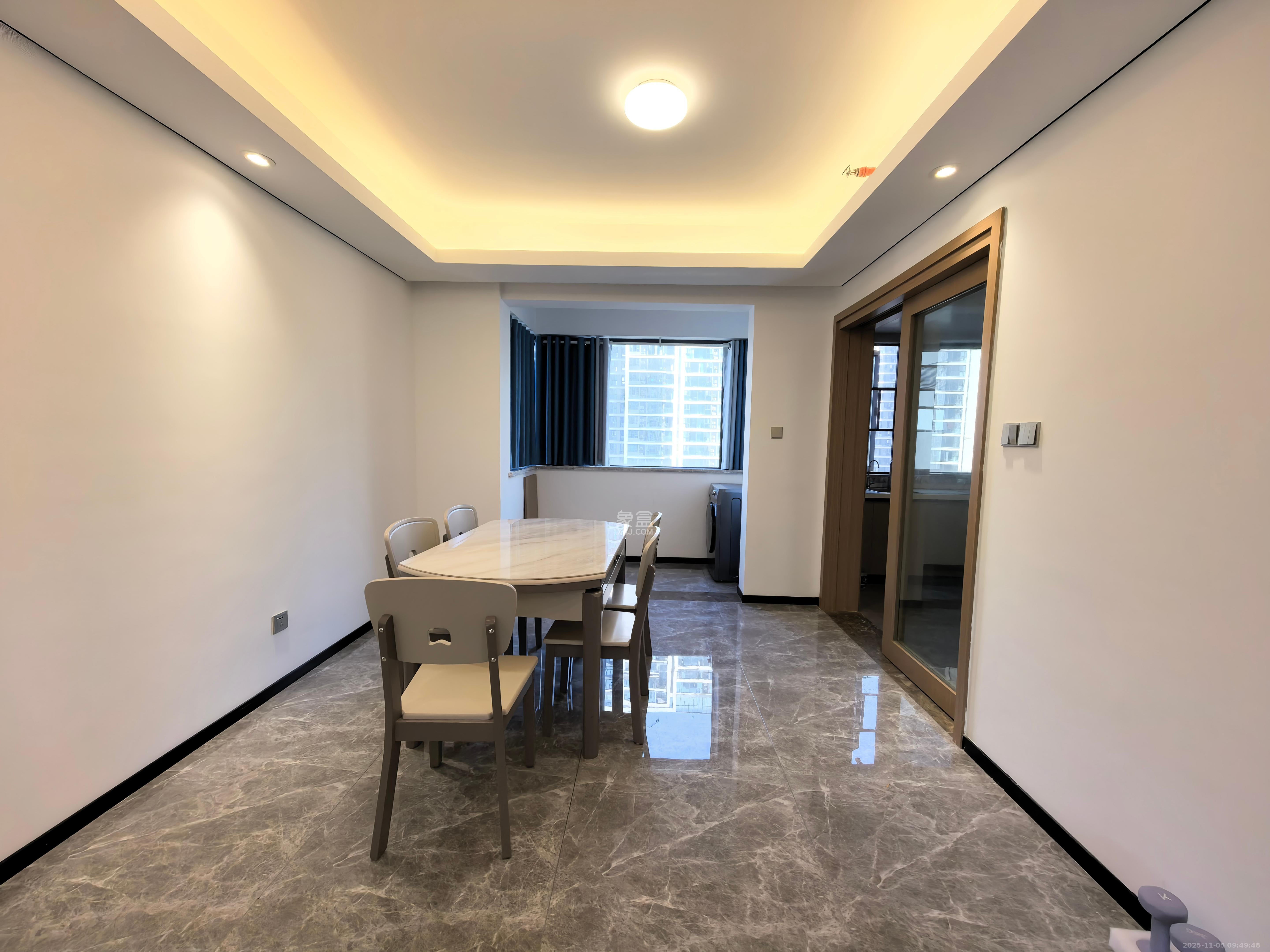 中国铁建湘语梅溪 4室2厅2卫 3200.0元/月 中国铁建湘语梅溪 4室2厅2卫 3200.0元/月室内图