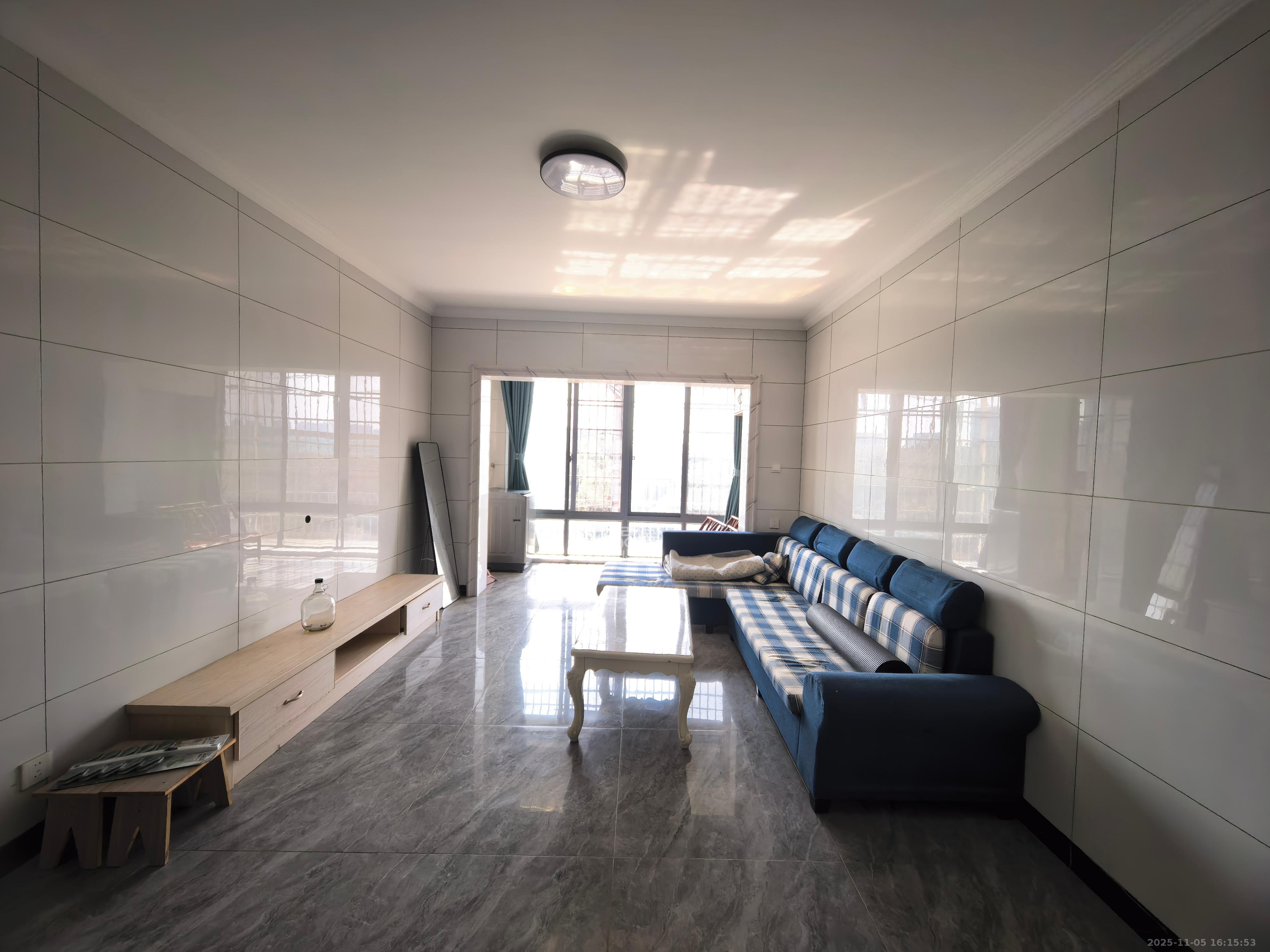 华龙家园(和泰家园) 2室2厅1卫 1500.0元/月 华龙家园(和泰家园) 2室2厅1卫 1500.0元/月室内图