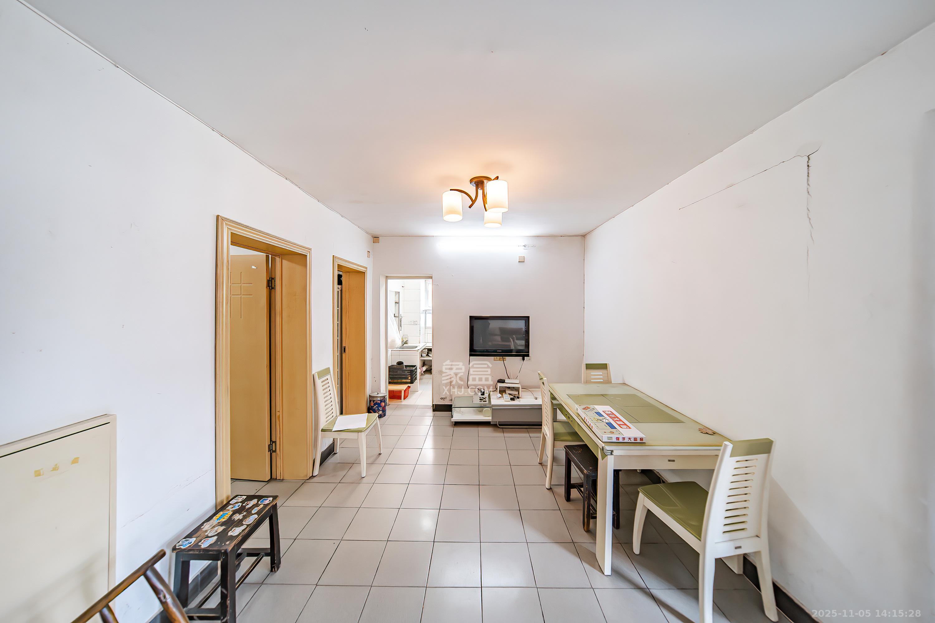 便河边社区  3室2厅1卫    66.0万